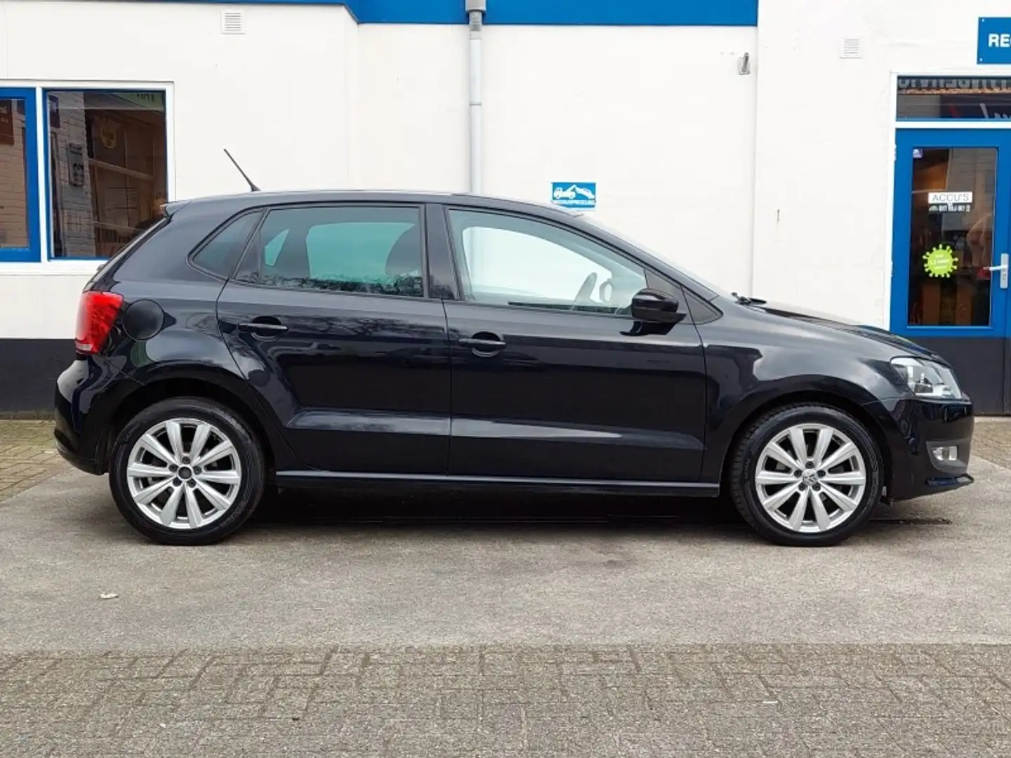 Volkswagen Polo 1.2 TSI Highline Zwart - 2