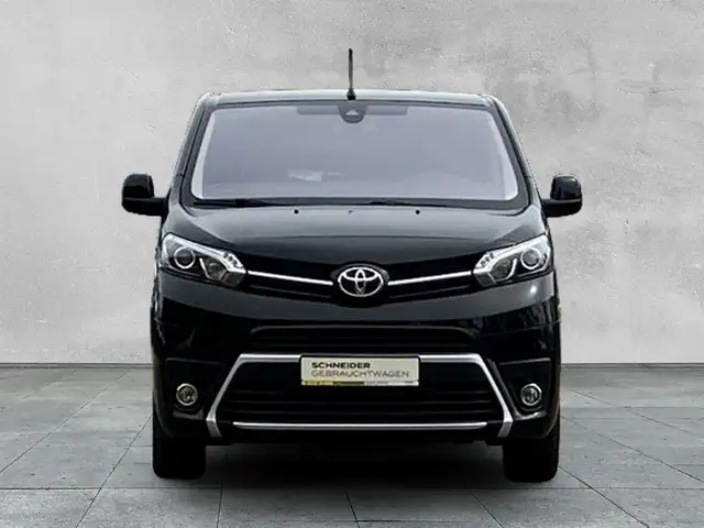 Toyota Proace view 8