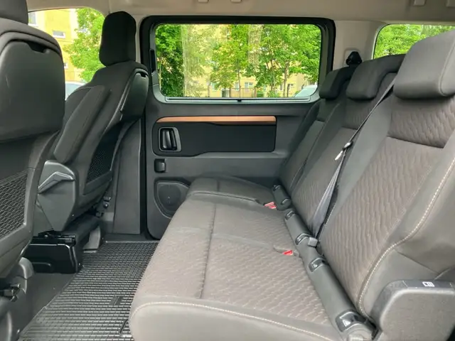 Toyota Proace view 11