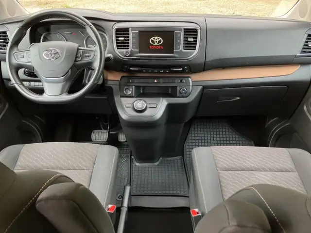 Toyota Proace view 14