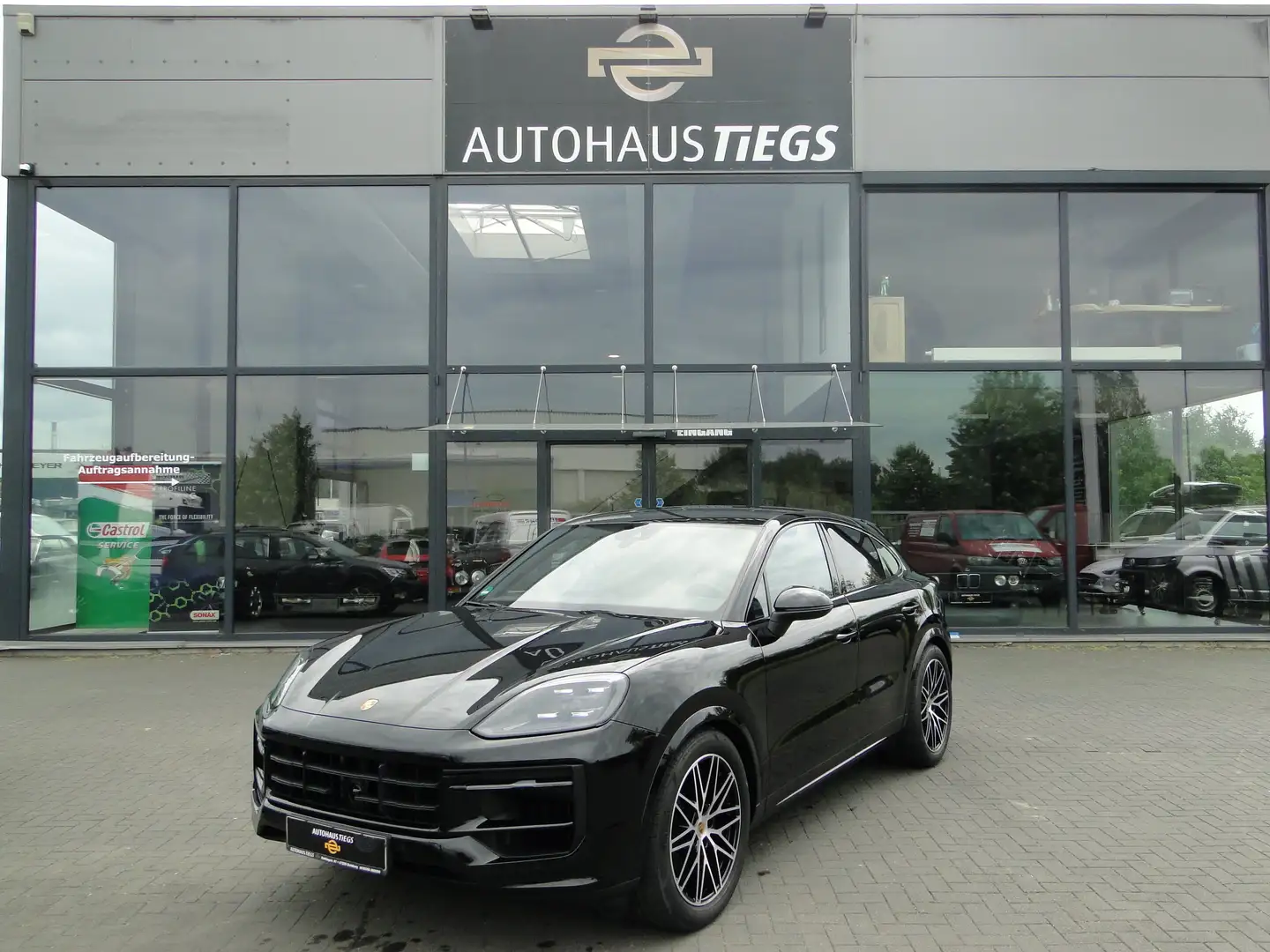Porsche Cayenne Cayenne 3.0 TFSI Coupe 1.HAND AUTOMATIK NAVI LED Schwarz - 1