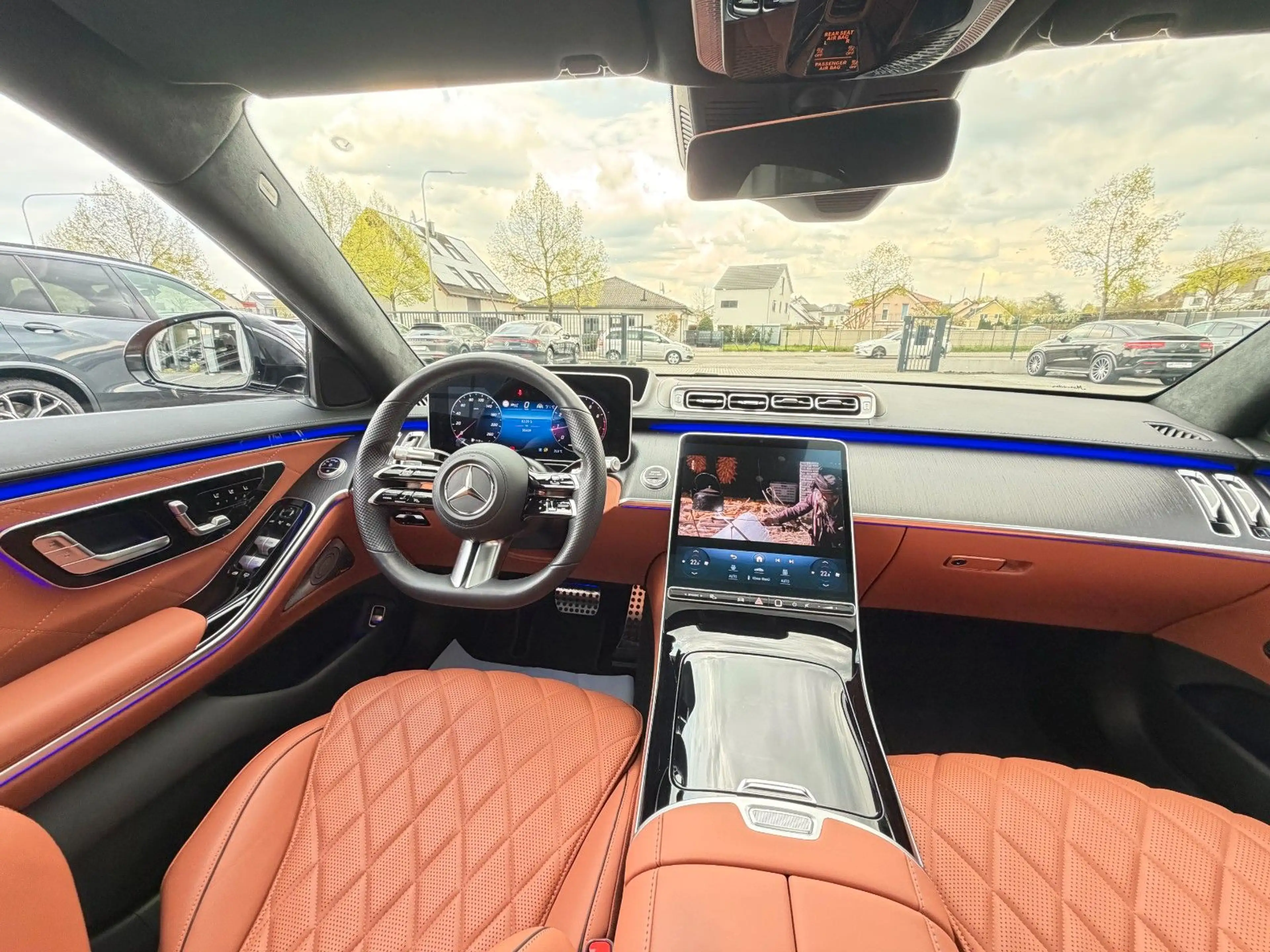 Mercedes-Benz S 580 S580*4M*LANG*EXCLUSIVE*3xTV*360°HUD*3D-BURMESTER — photo 3