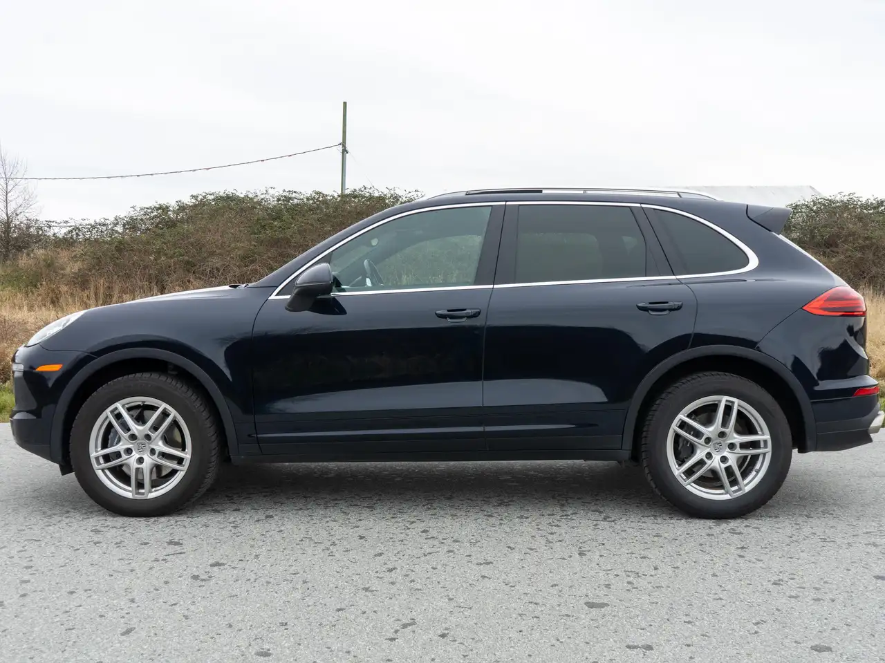 Porsche Cayenne снимка Porsche Cayenne