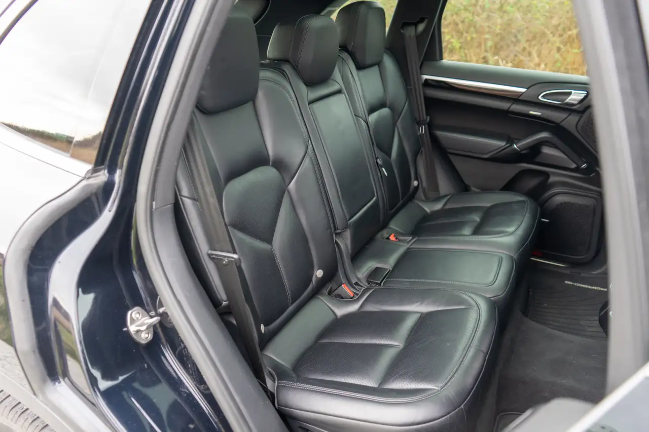 Porsche Cayenne снимка Porsche Cayenne