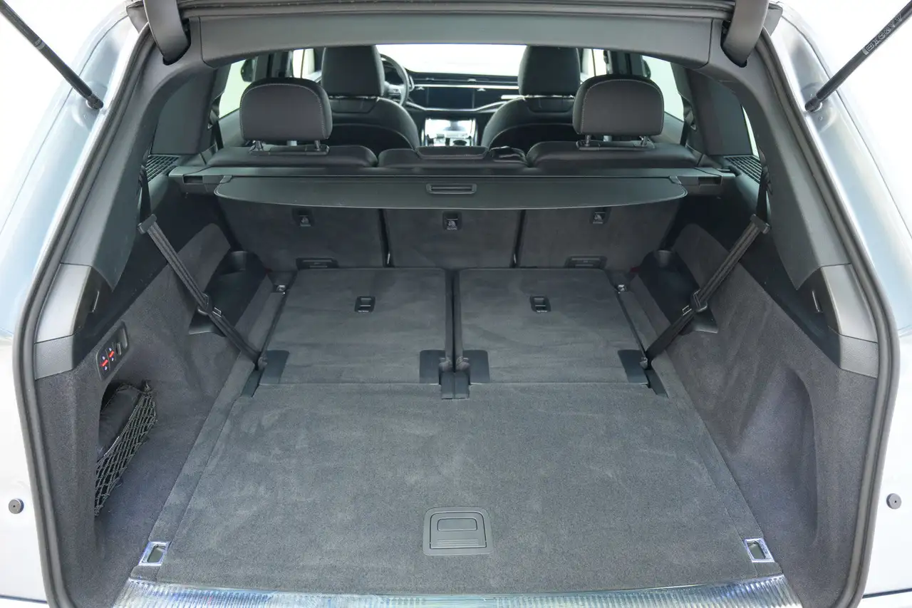 Audi Q7 снимка Audi Q7