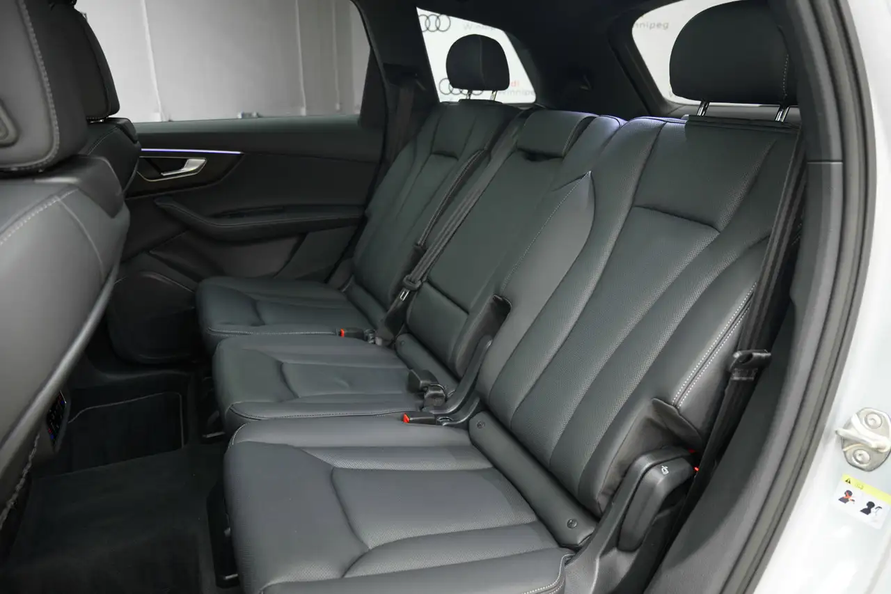Audi Q7 снимка Audi Q7