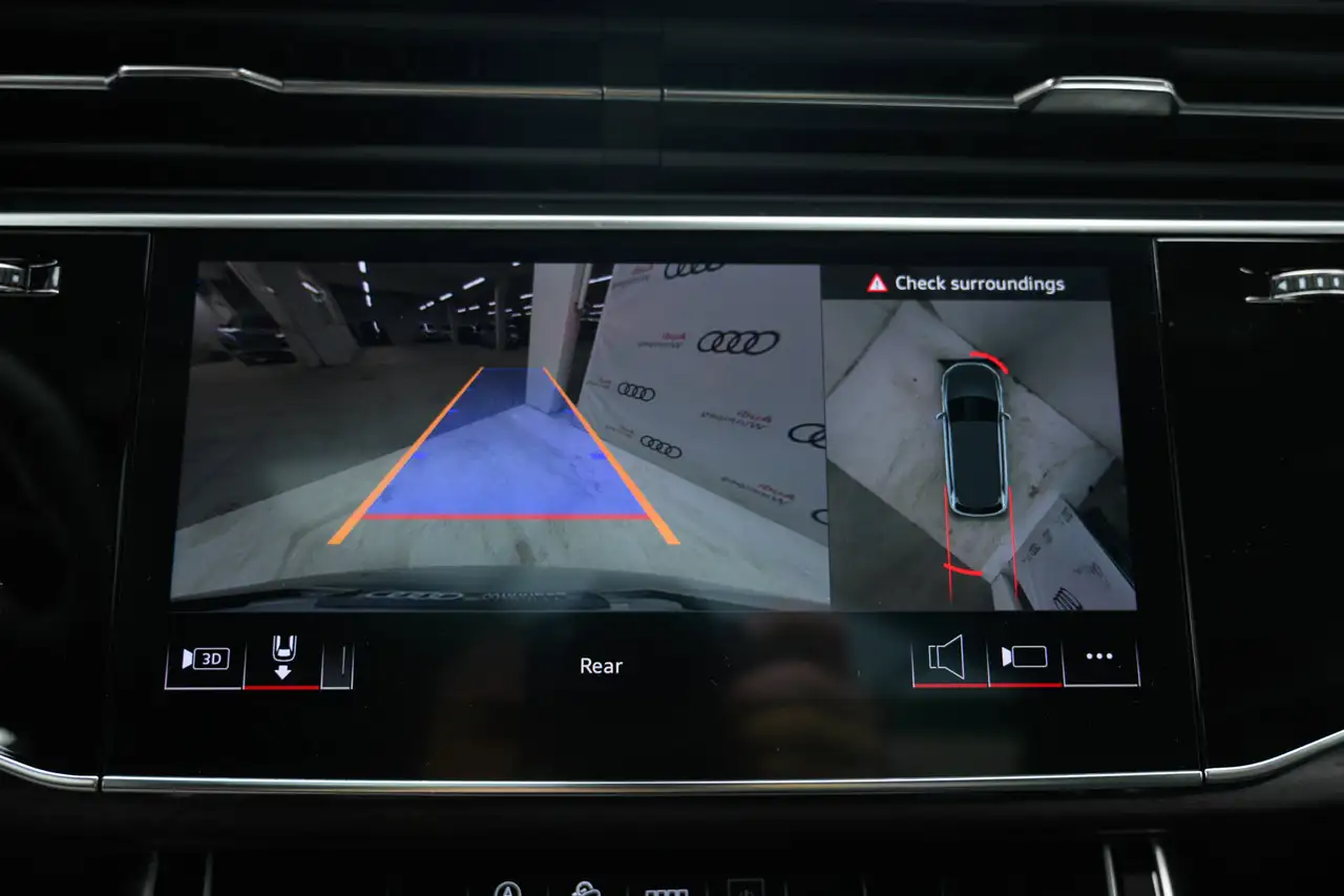 Audi Q7 снимка Audi Q7