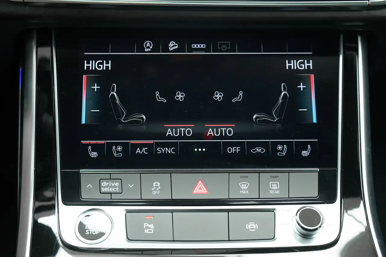 Audi Q7 снимка Audi Q7