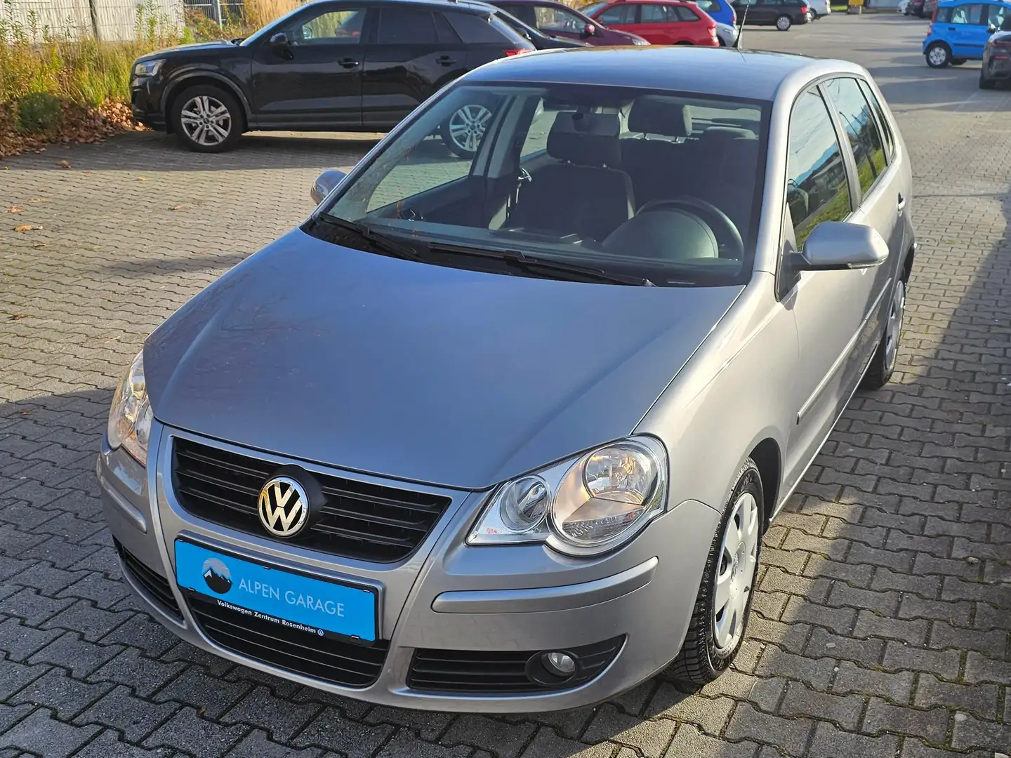 Volkswagen Polo Polo*IV*5-Türer*1.2*Comfortline*1.Hand*Klima* Silber - 1