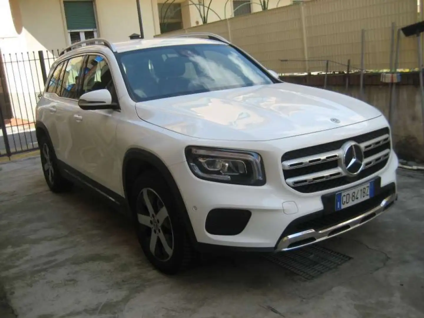 Mercedes-Benz GLB 200 D AUTOMATIC SPORT PLUS Blanco - 1