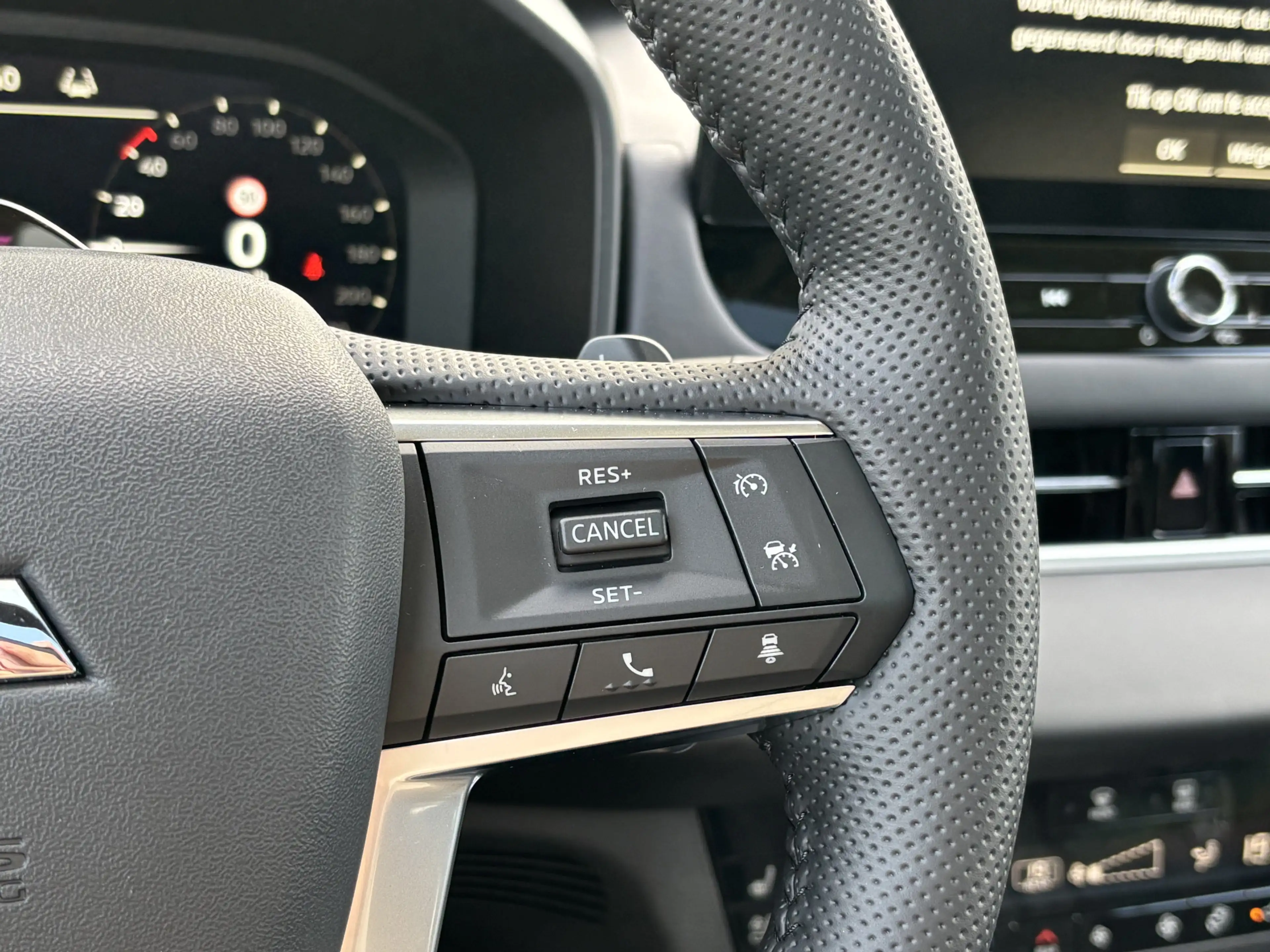 Mitsubishi Outlander 2.4 PHEV Instyle — photo 21
