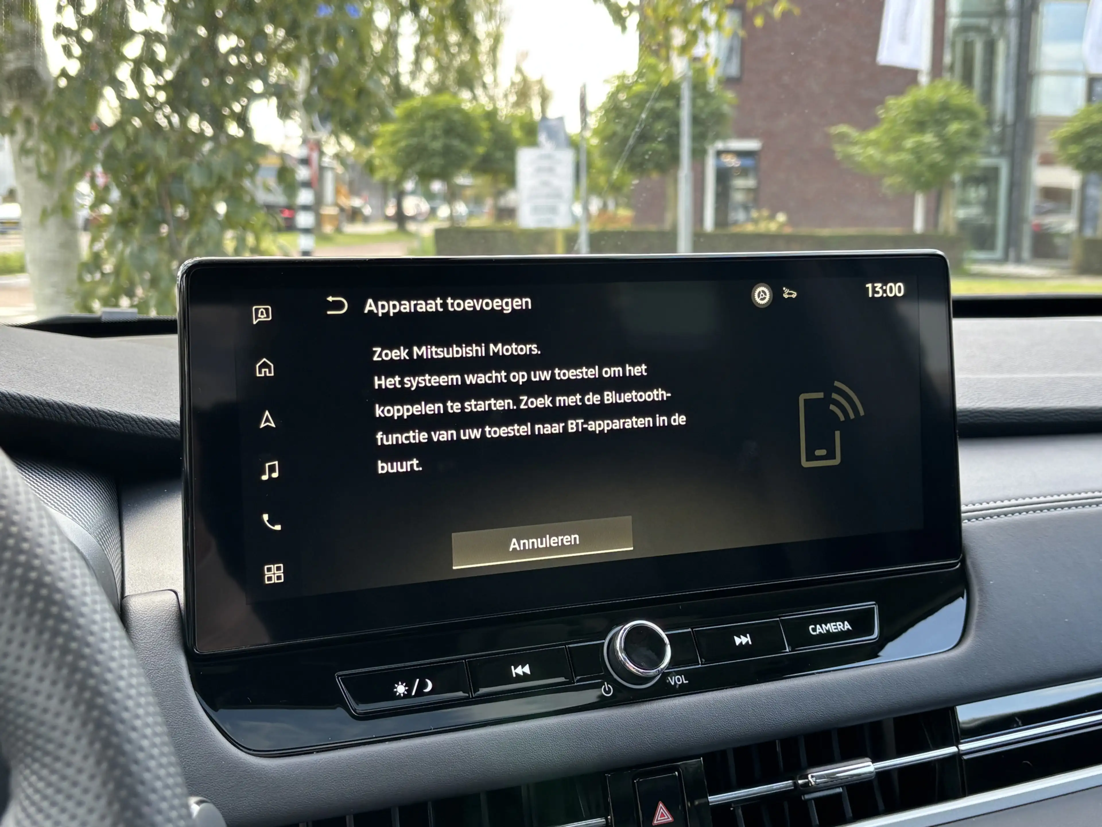 Mitsubishi Outlander 2.4 PHEV Instyle — photo 33
