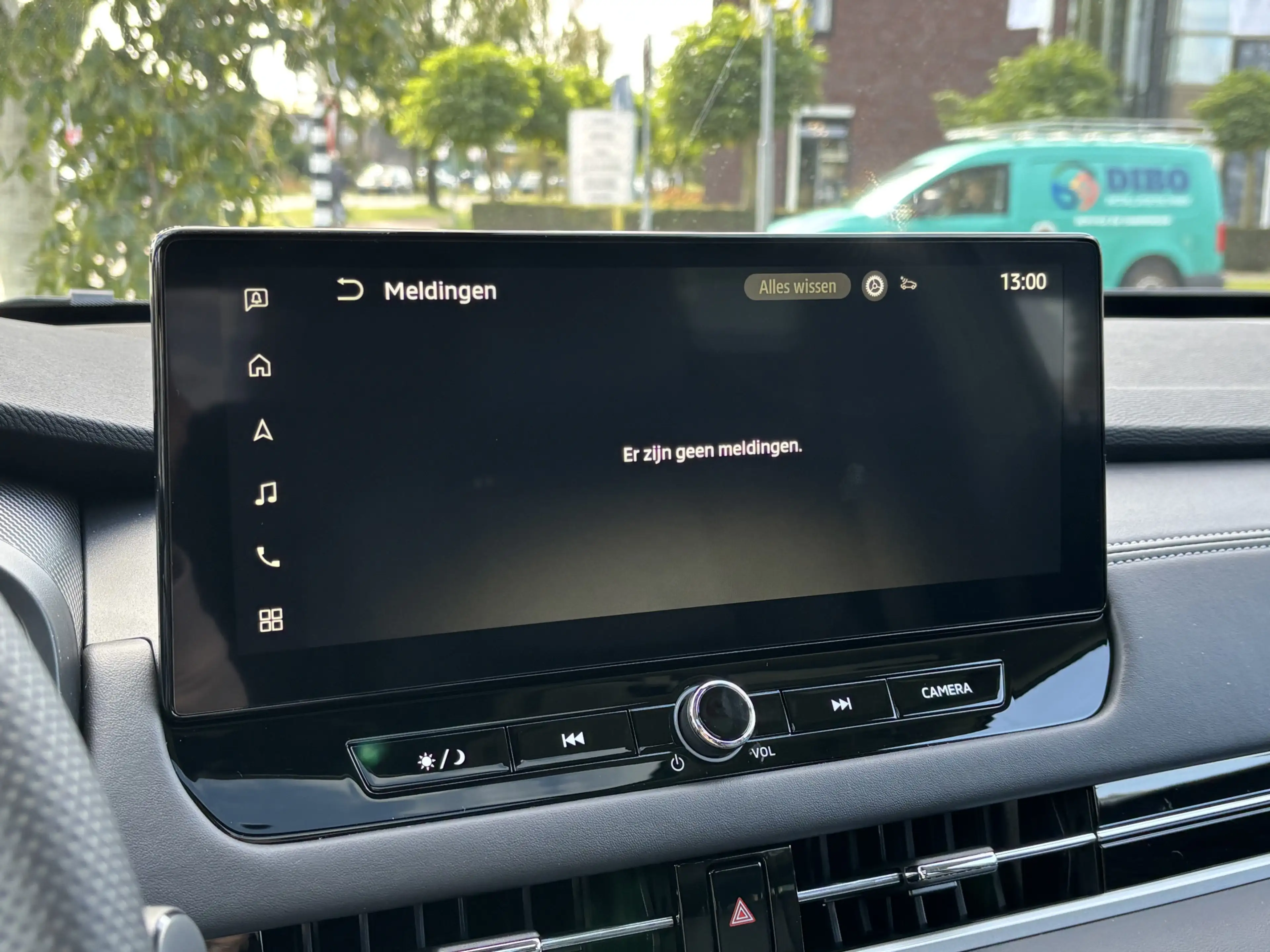 Mitsubishi Outlander 2.4 PHEV Instyle — photo 31