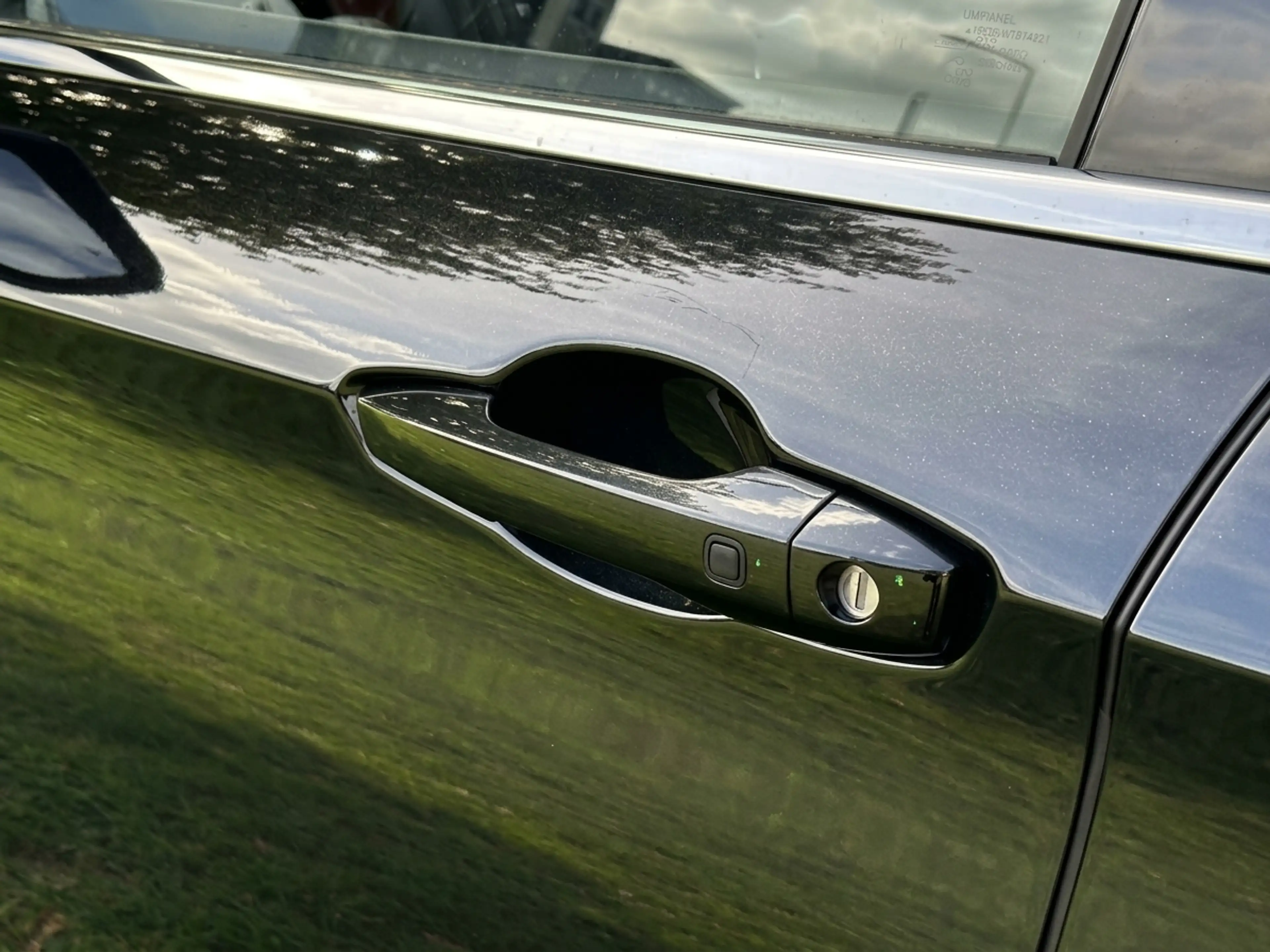 Mitsubishi Outlander 2.4 PHEV Instyle — photo 13