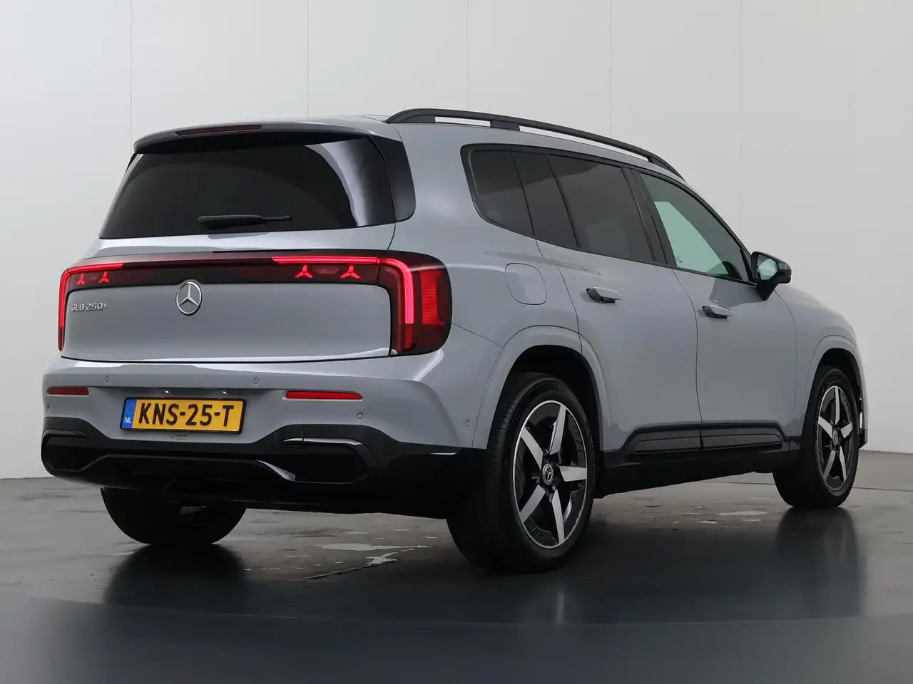 Mercedes-Benz GLB 2026