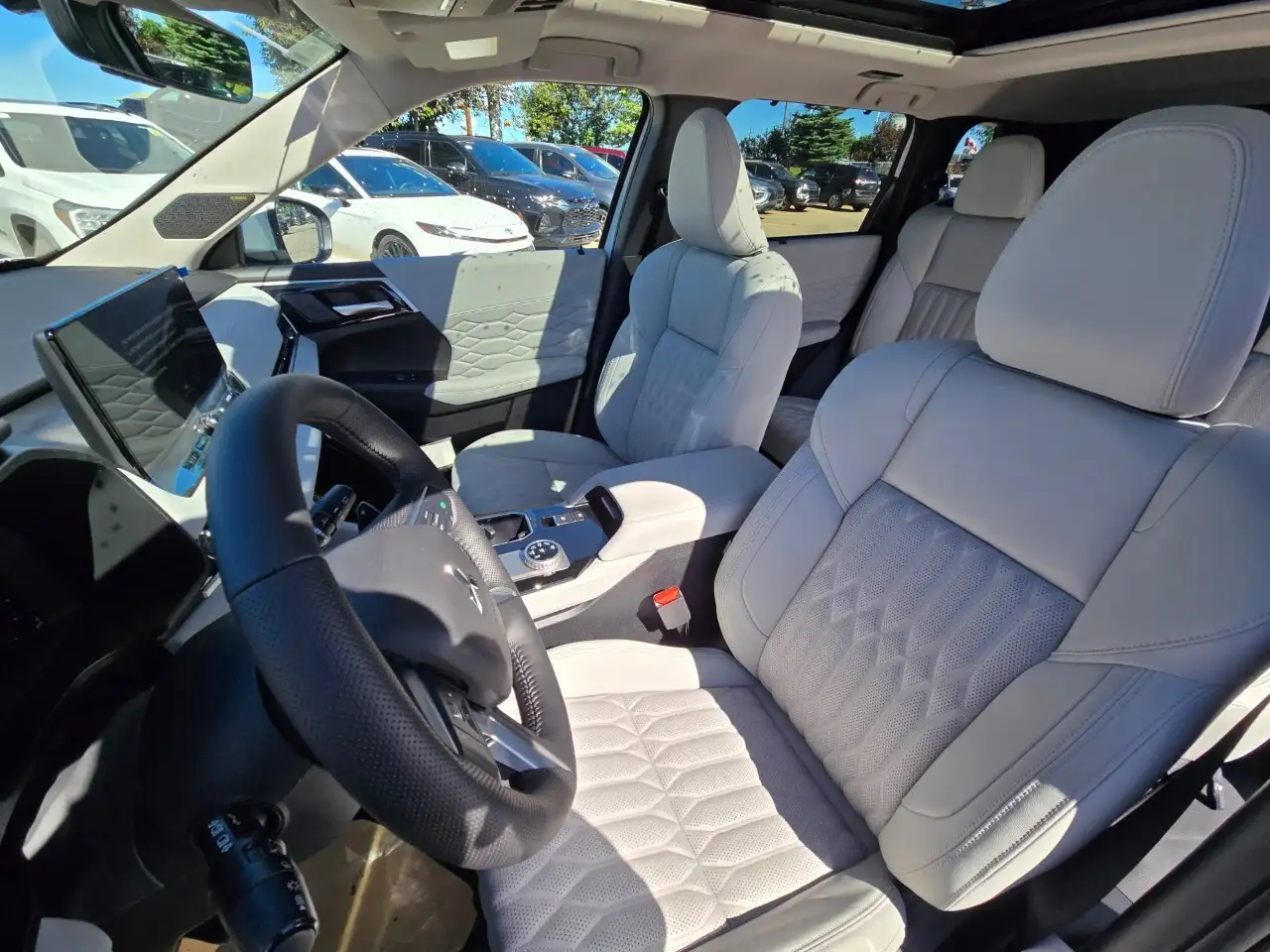 Mitsubishi Outlander снимка Mitsubishi Outlander