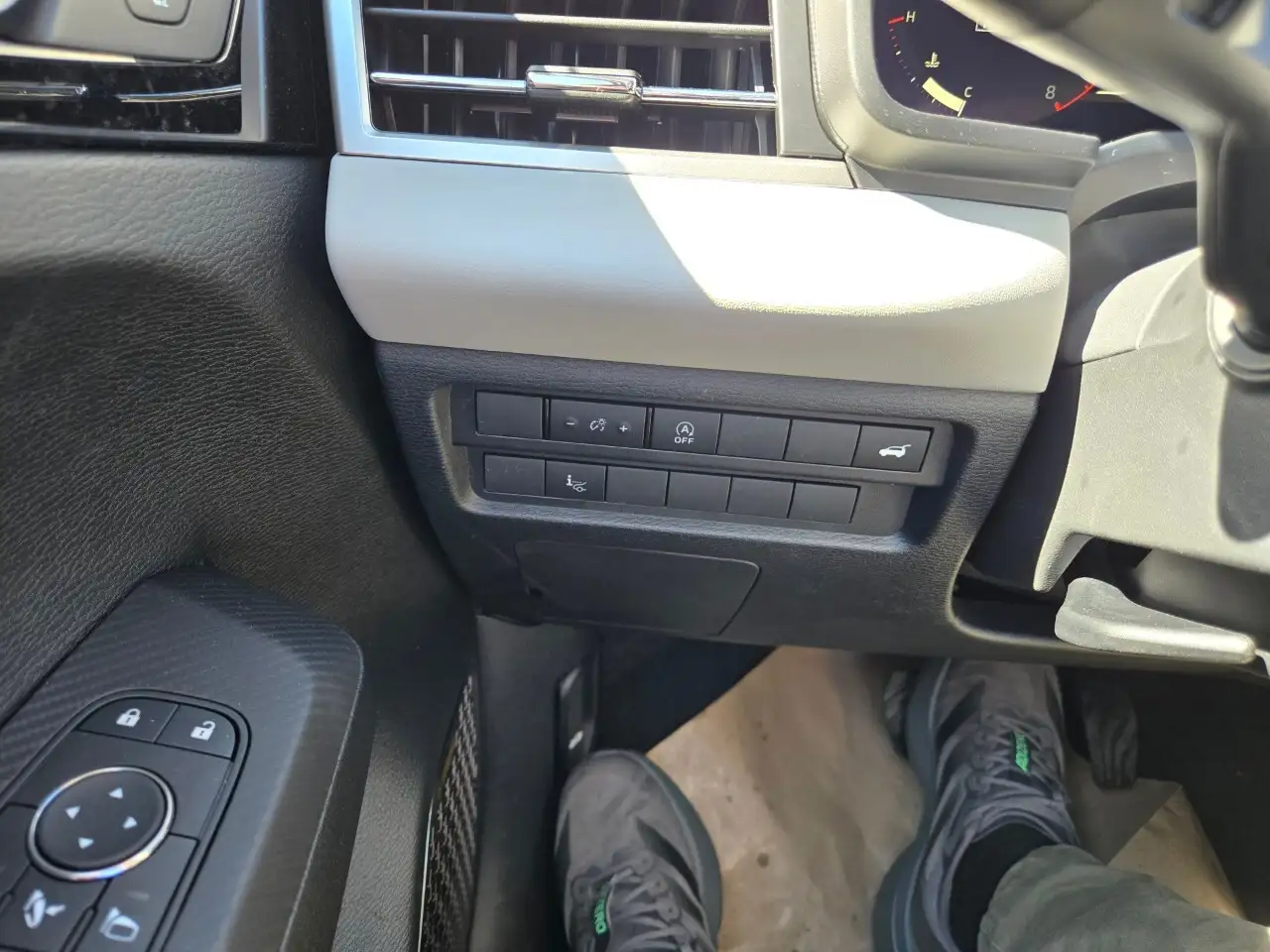 Mitsubishi Outlander снимка Mitsubishi Outlander