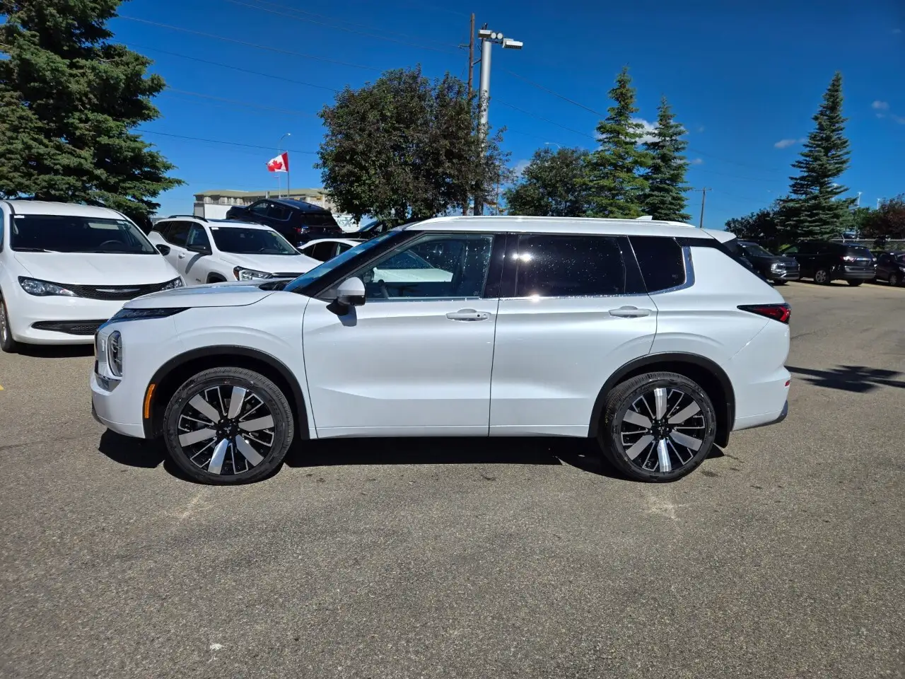 Mitsubishi Outlander снимка Mitsubishi Outlander