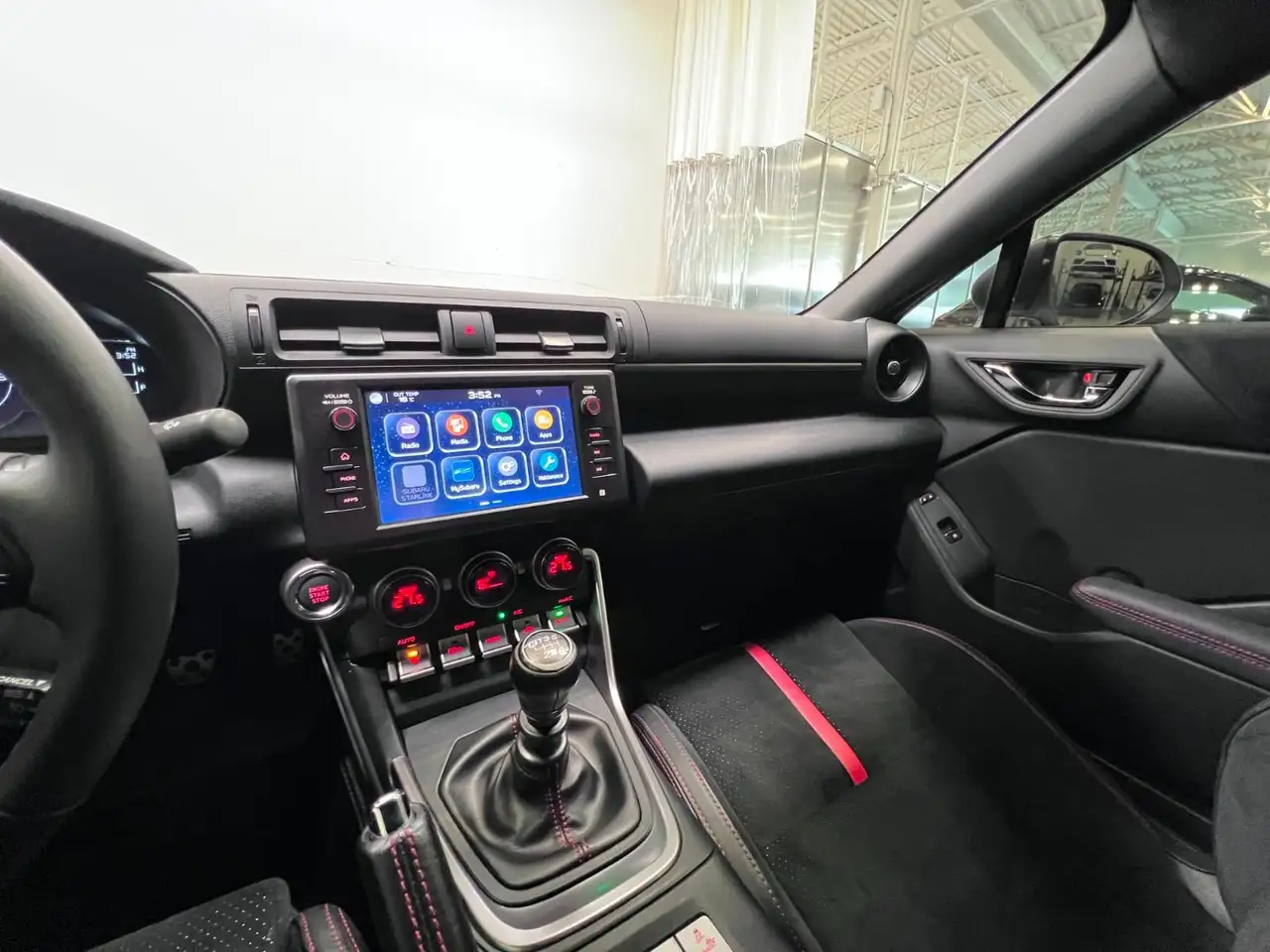Subaru BRZ снимка Subaru BRZ