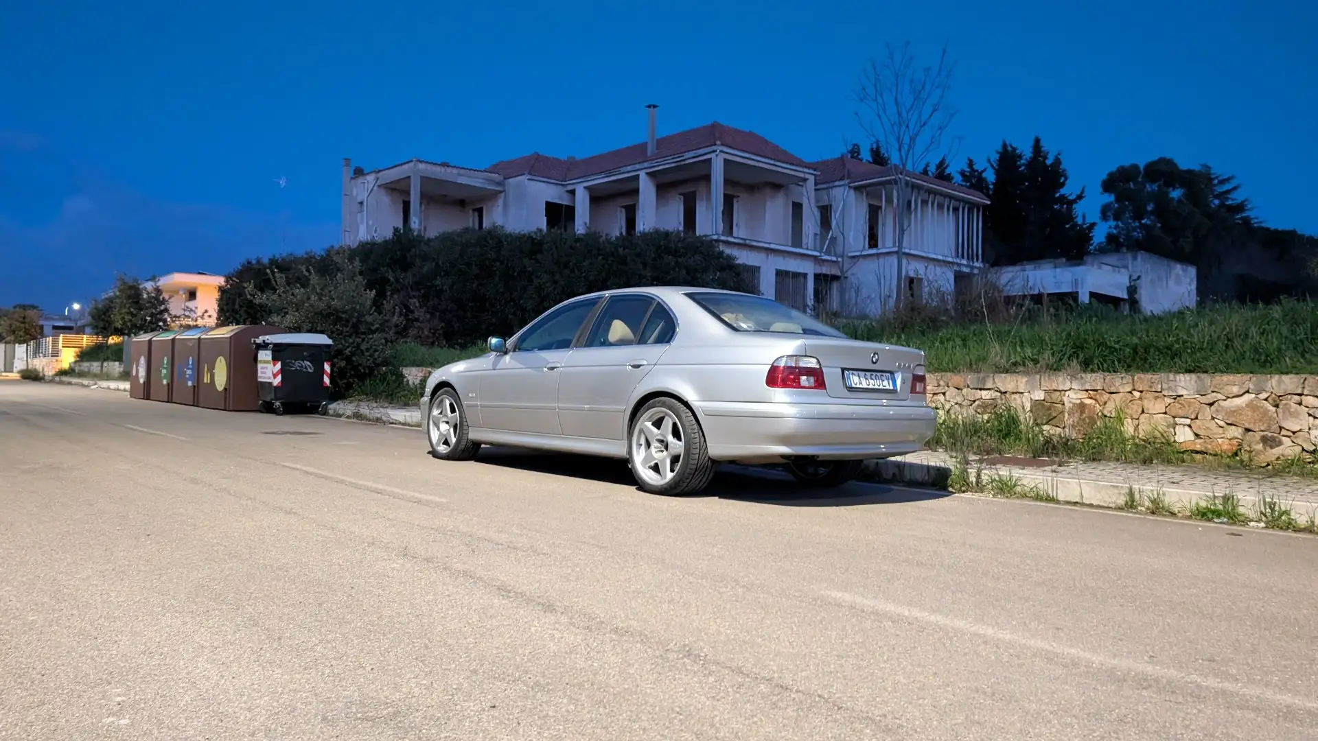 BMW 525 525i Futura - 2