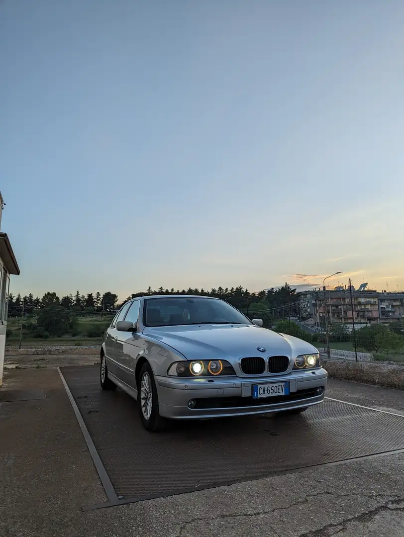 BMW 525 525i Futura - 1