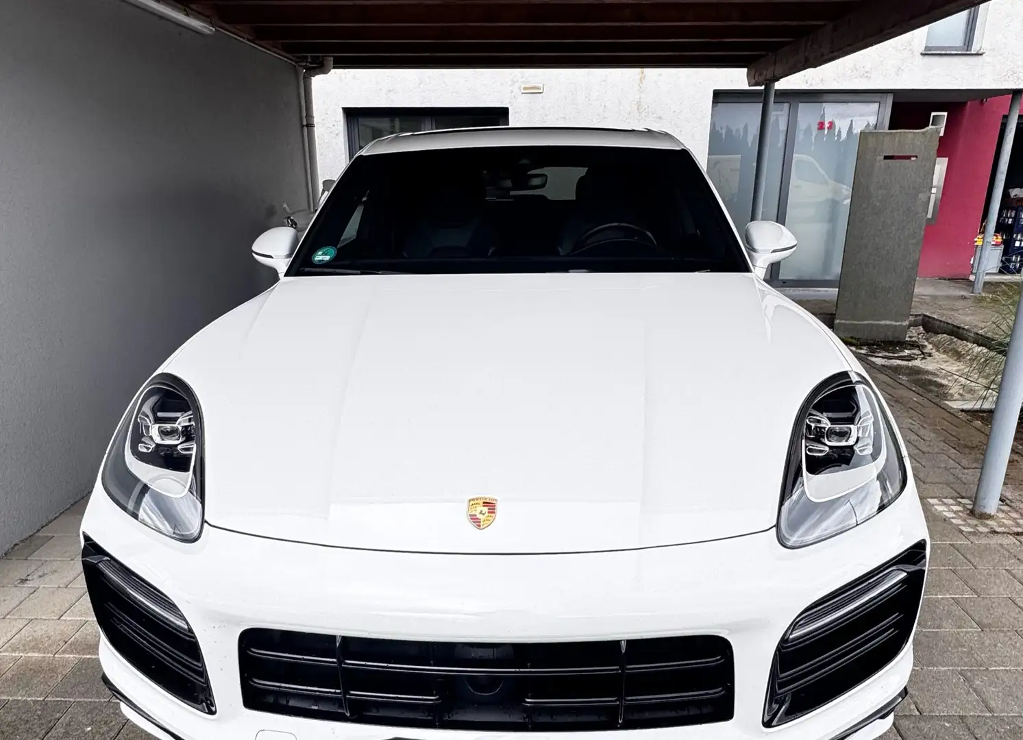 Porsche Cayenne E-Hybrid - 1