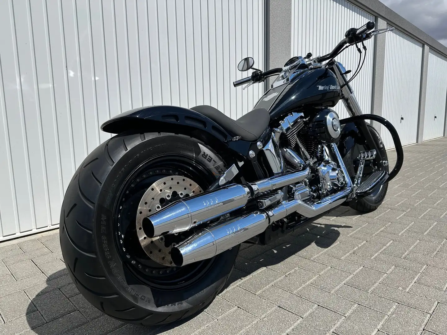 Harley-Davidson Fat Boy FLSTF Negro - 1