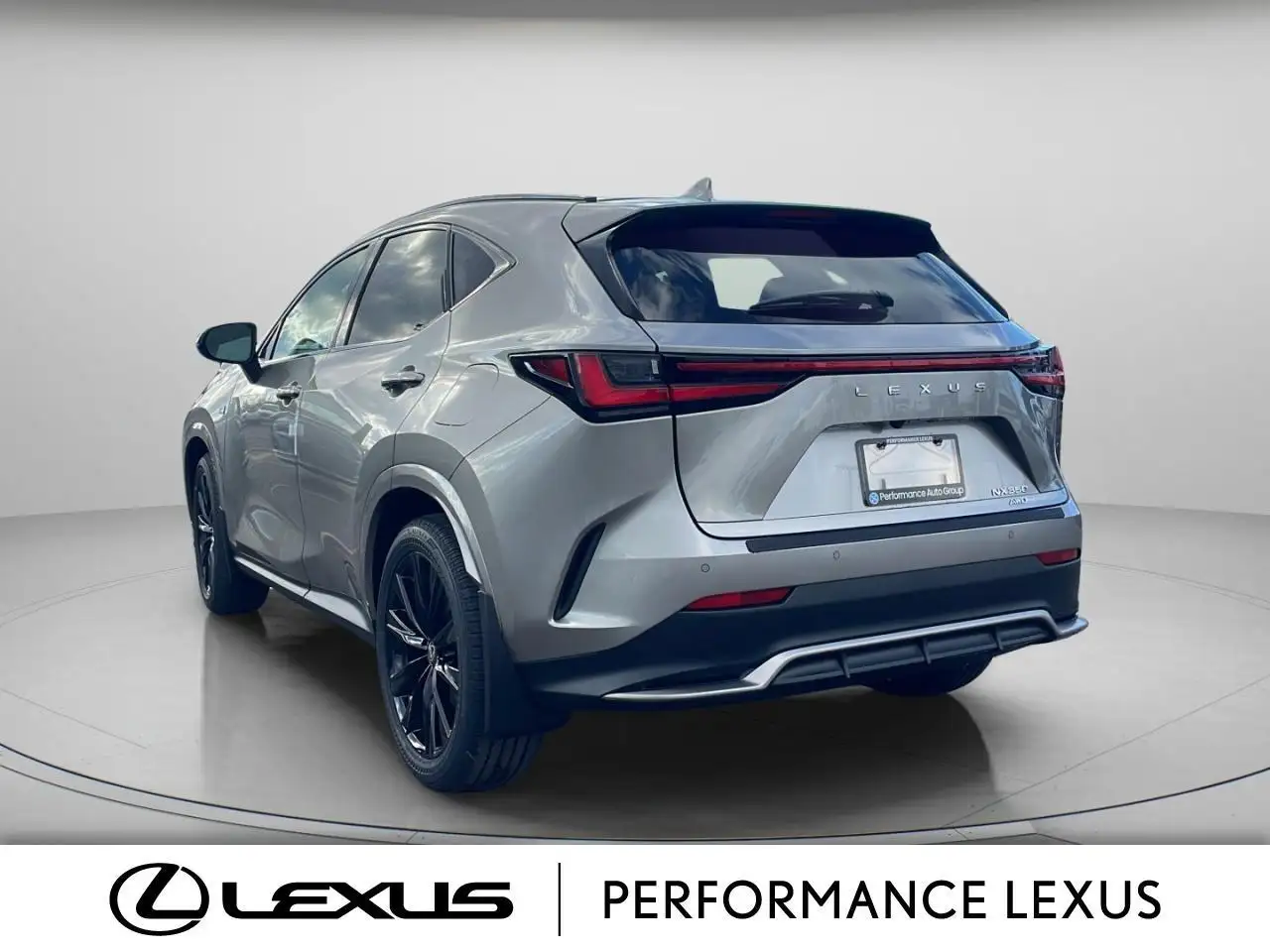 Lexus NX снимка Lexus NX