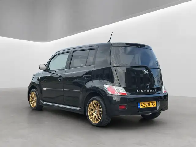 Daihatsu Materia view 3