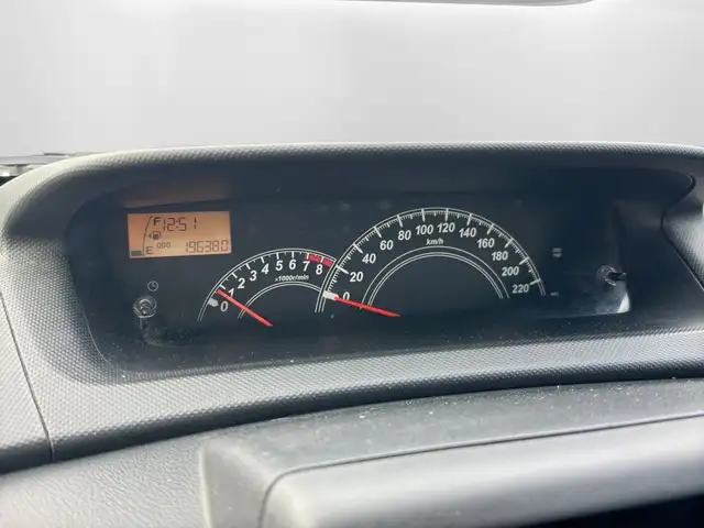 Daihatsu Materia view 14