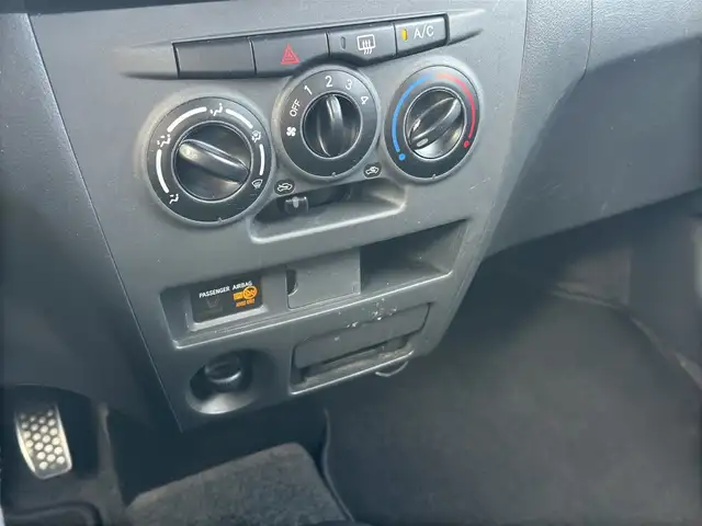 Daihatsu Materia view 11