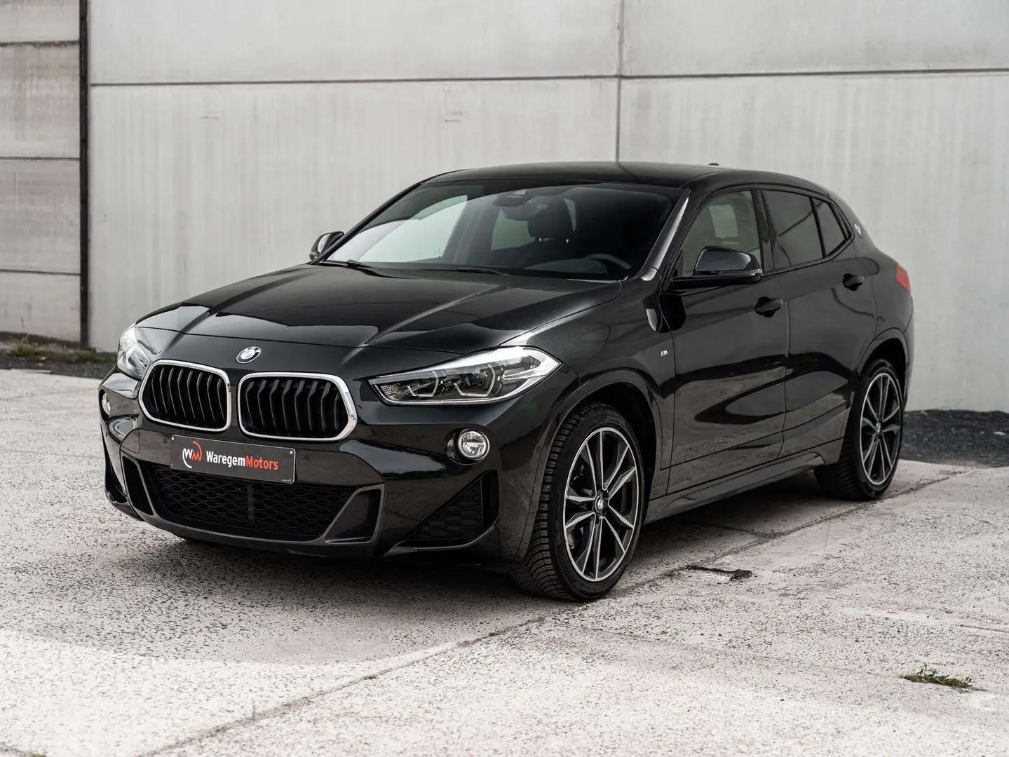 BMW X2 X2 sDrive18d automaat M-Pack Full leather Noir - 1