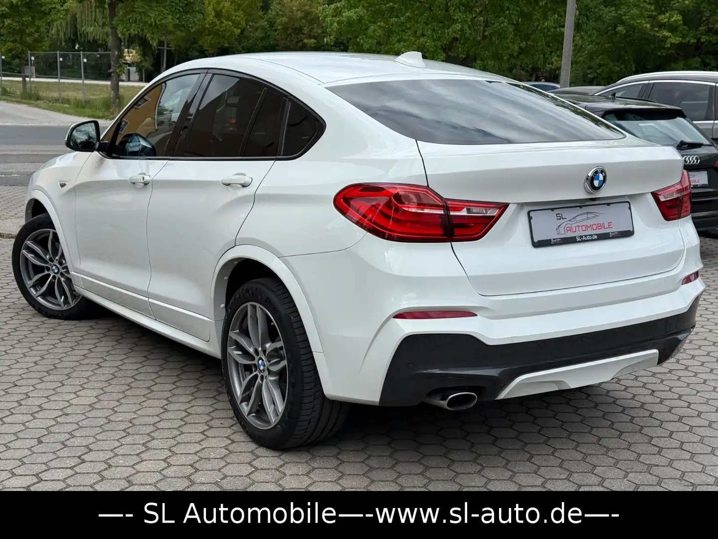 BMW X4 xDrive 20 d Aut. M-Paket Navi Kam Head-Up Wit - 2