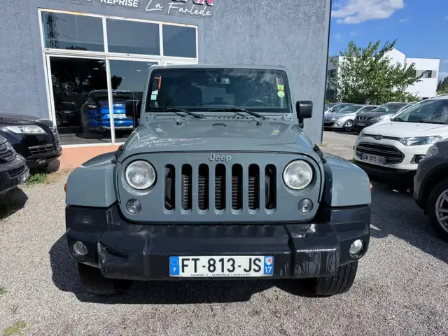 Jeep Wrangler view 2