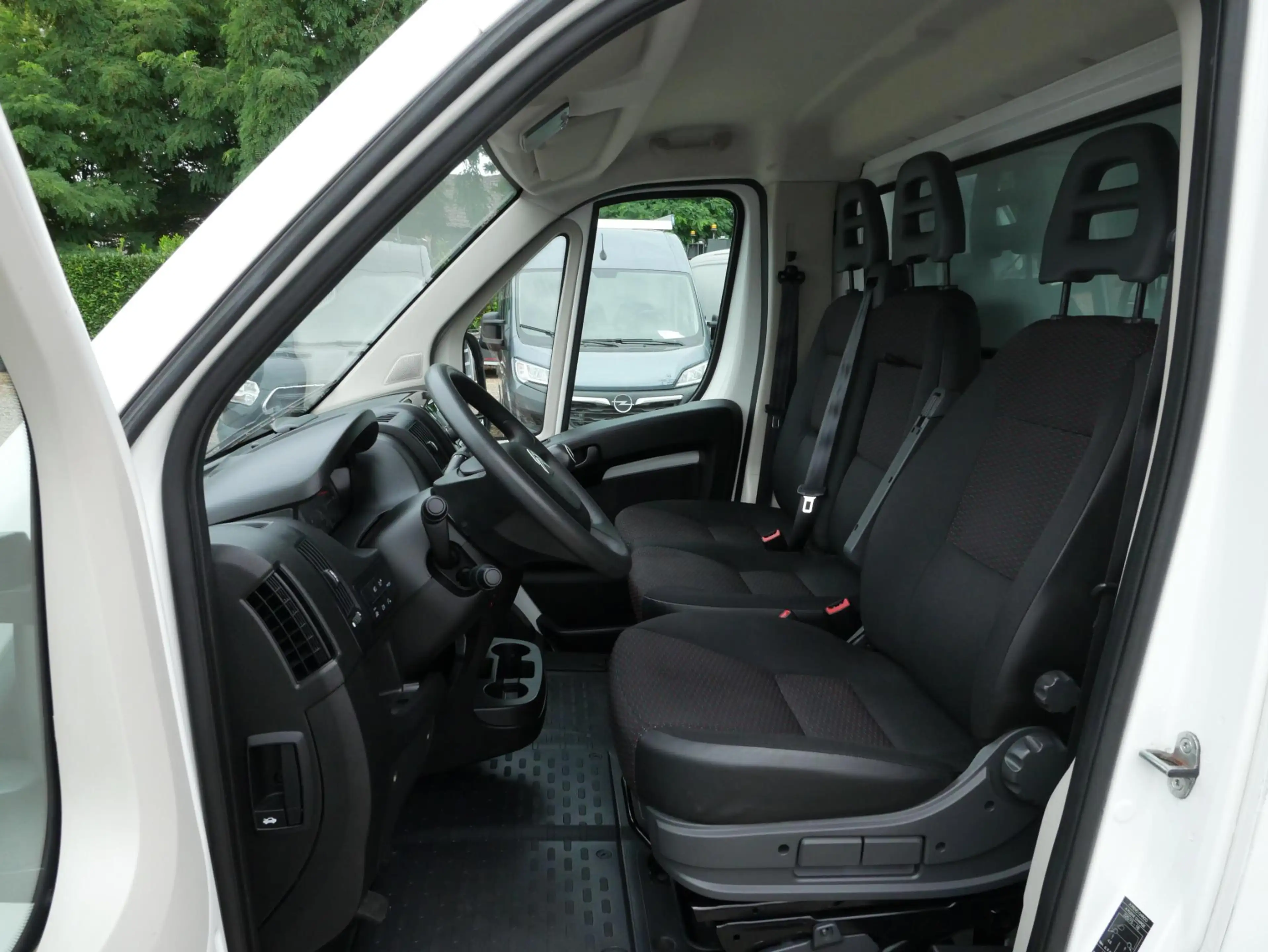 Citroen Jumper 35 2.2 BlueHDi 165PK Driver Zwaar Airco Meubelbak — photo 9