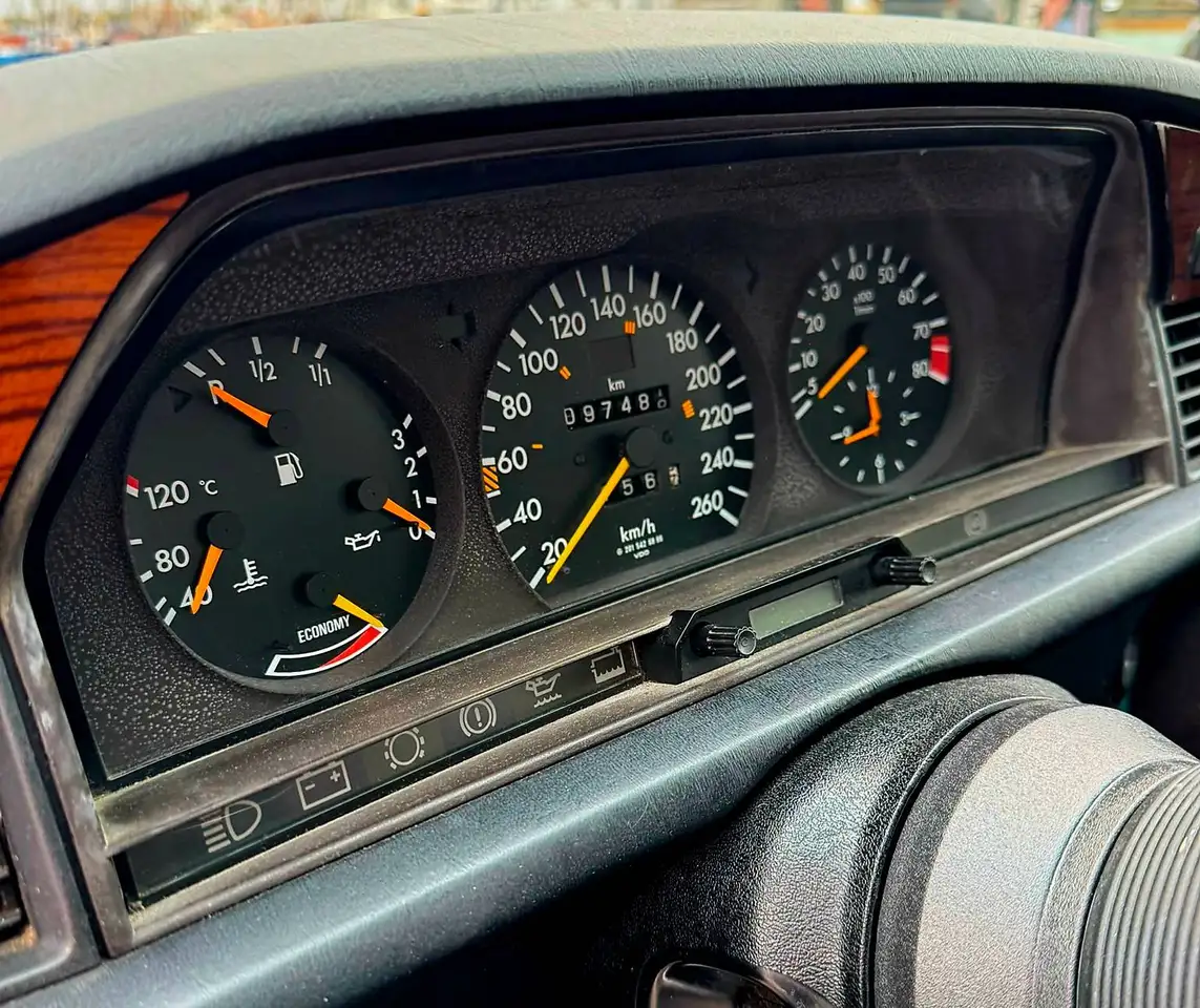 Mercedes-Benz 190E 2.5-16, foto 12