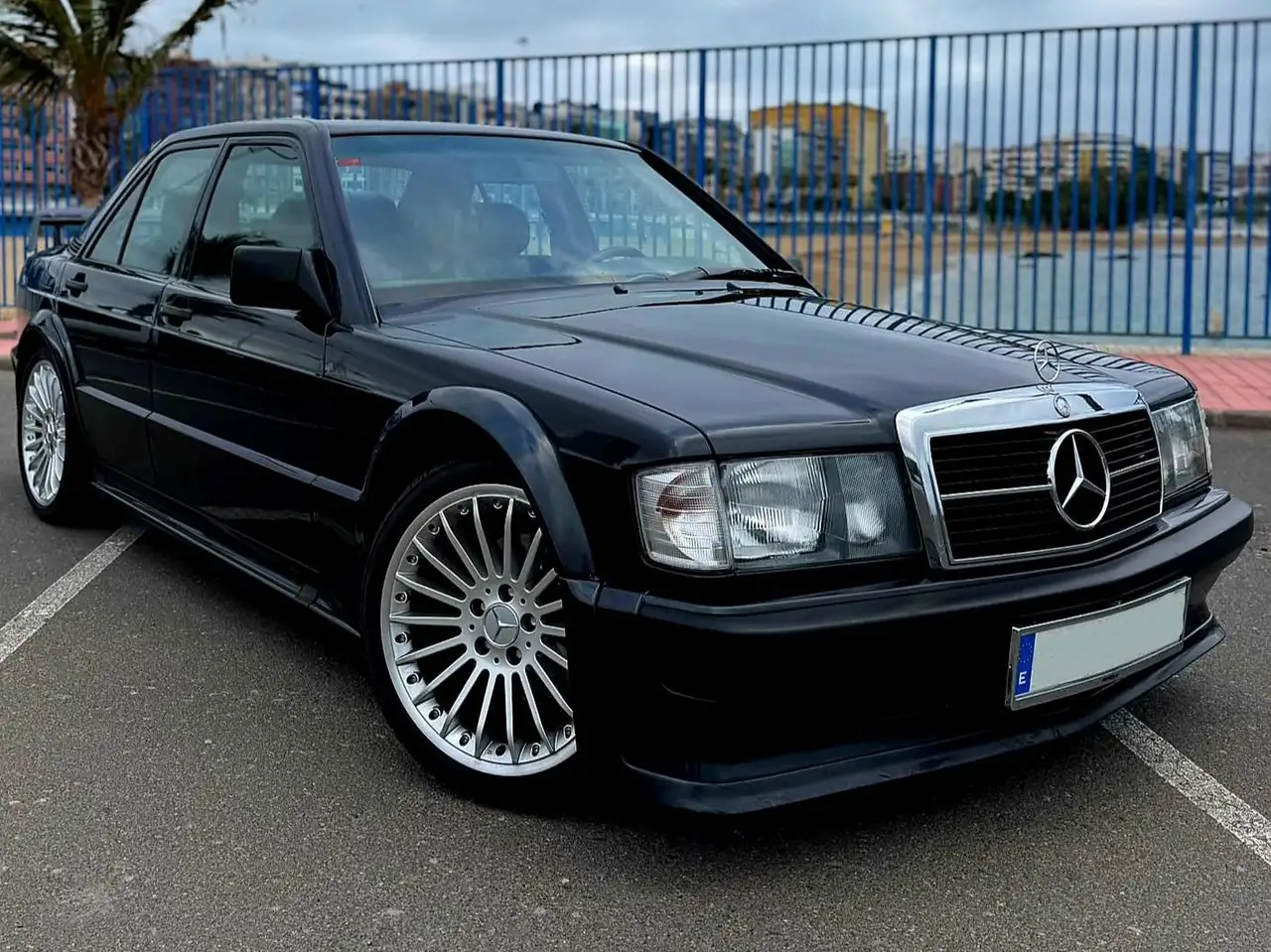 Mercedes-Benz 190E 2.5-16, foto 2