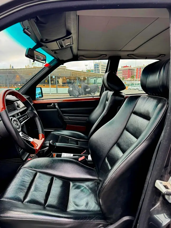 Mercedes-Benz 190E 2.5-16, foto 7