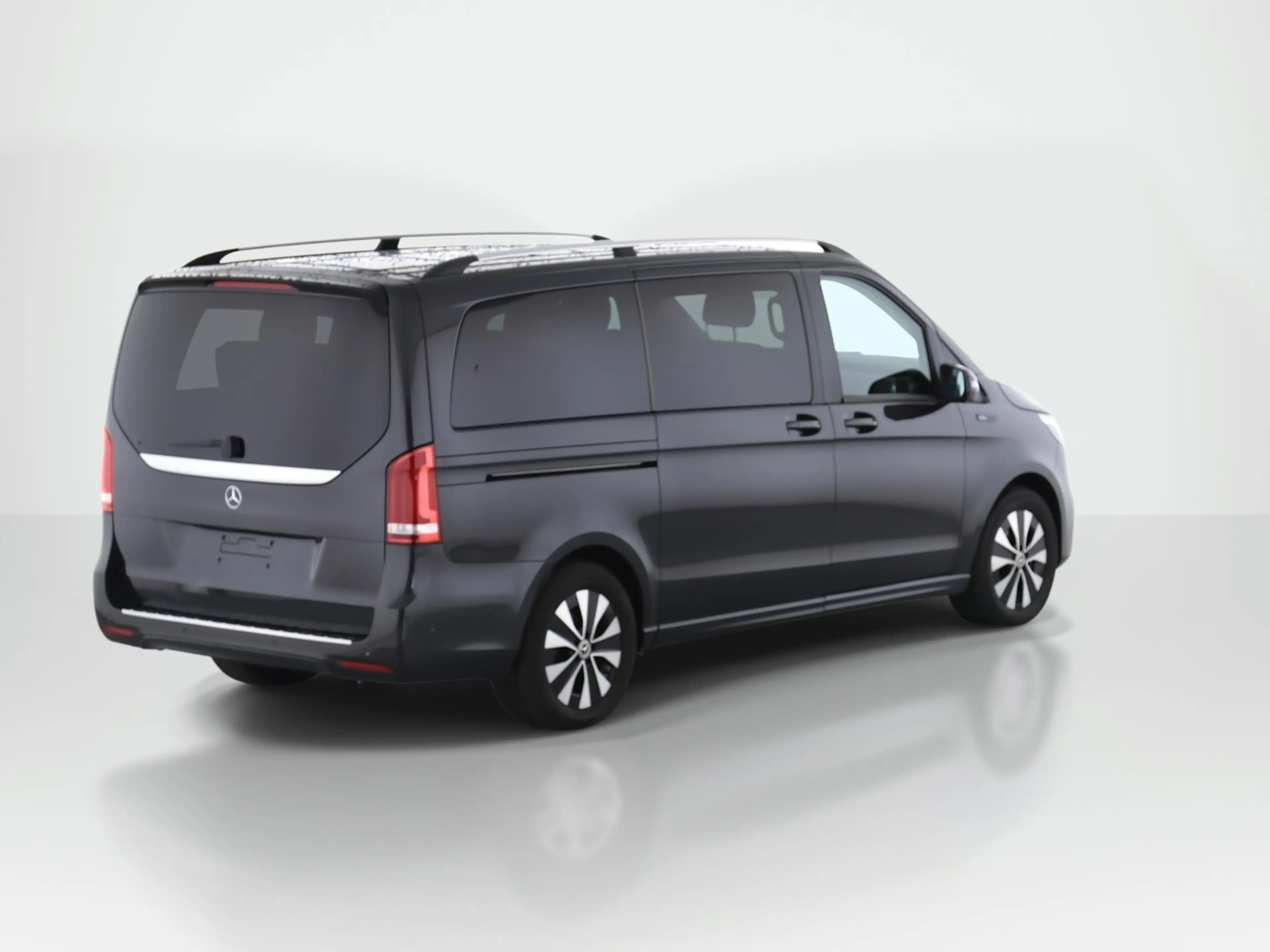Mercedes-Benz EQV 300 Avantgarde,lang,7Sitze,2Schiebetüren el. — photo 5