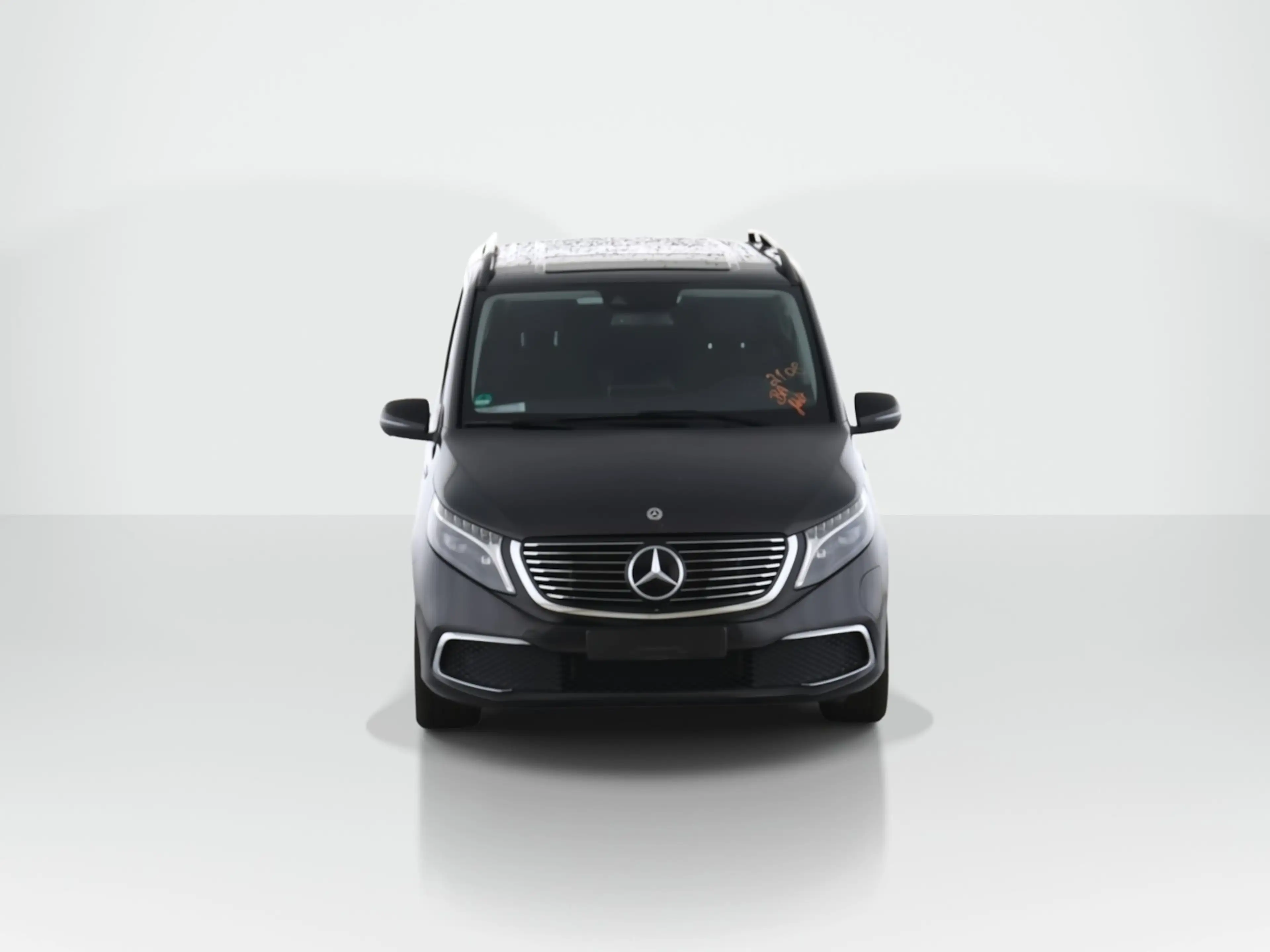 Mercedes-Benz EQV 300 Avantgarde,lang,7Sitze,2Schiebetüren el. — photo 3