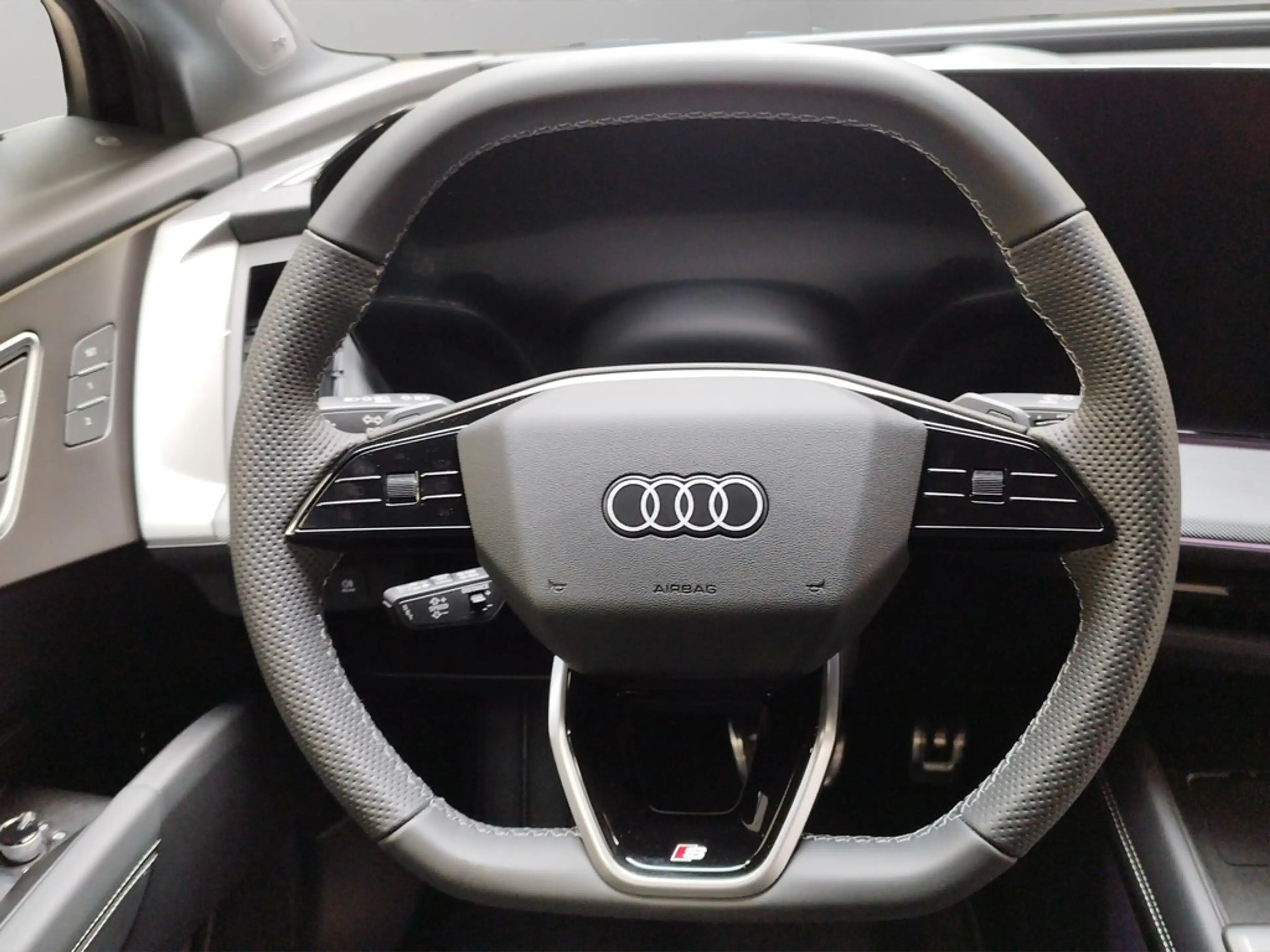 Audi e-tron 220kW qu. S line Pano ACC AHK — photo 12