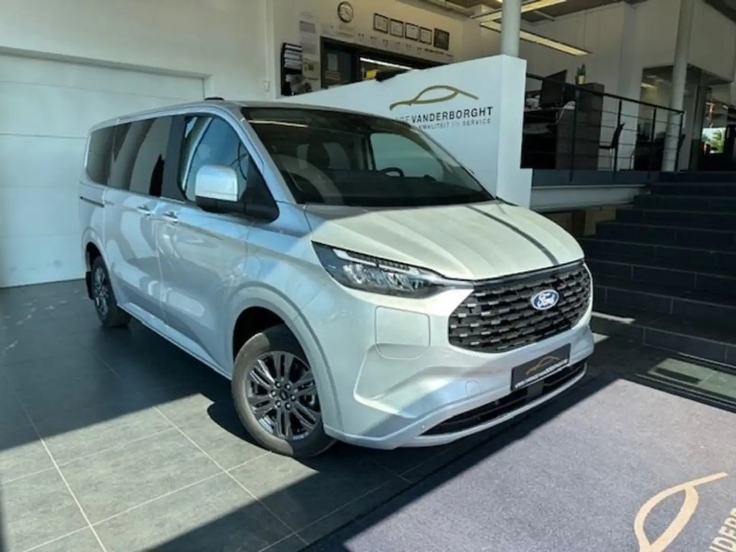 Ford Tourneo Custom TITANIUM PLUG-IN HYBRID AUTOMAAT 8 ZIT NIEUW Argent - 1