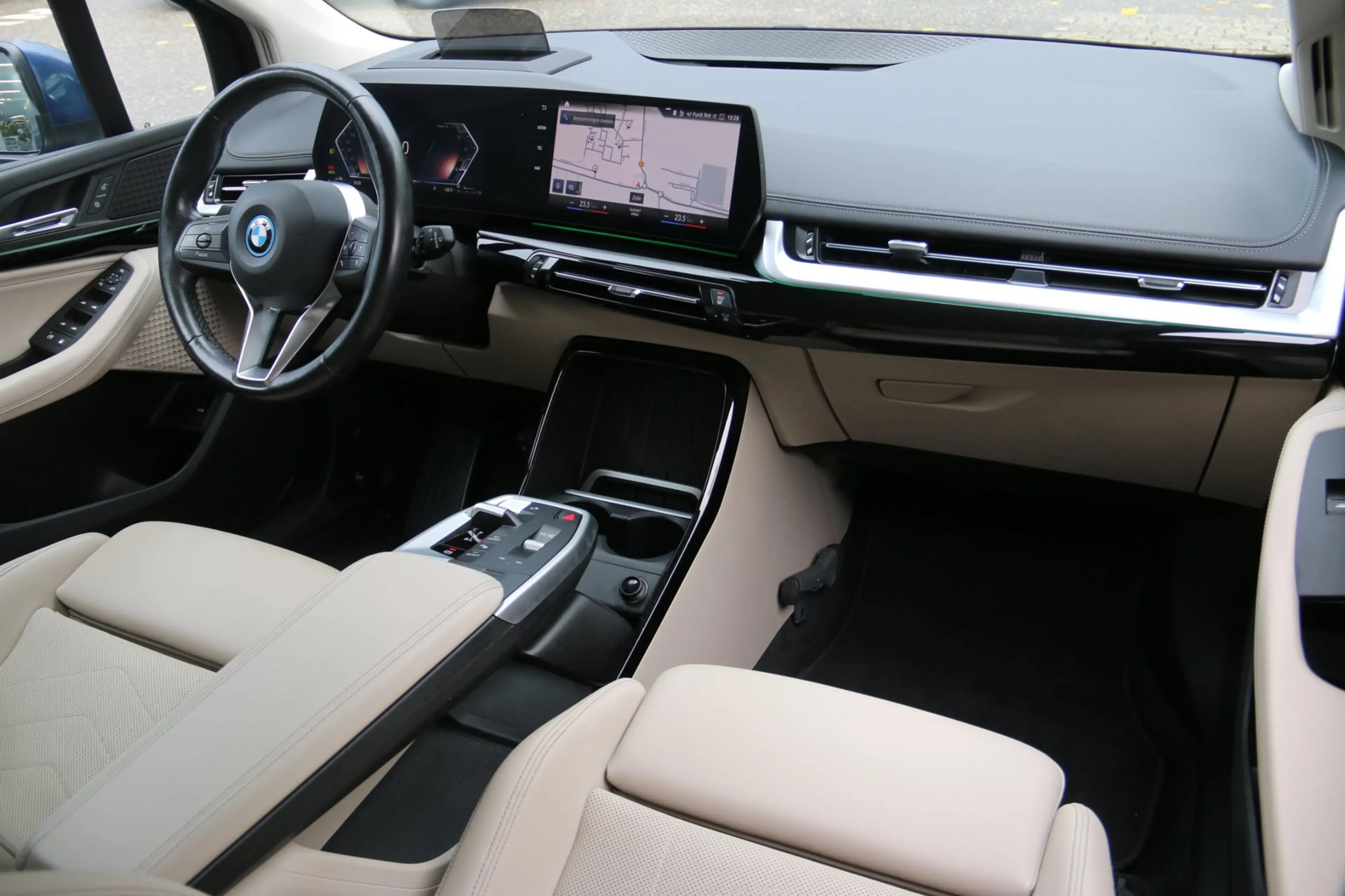 BMW 225 2-serie Active Tourer 225e xDrive SOH 93,9% DEALER — photo 11