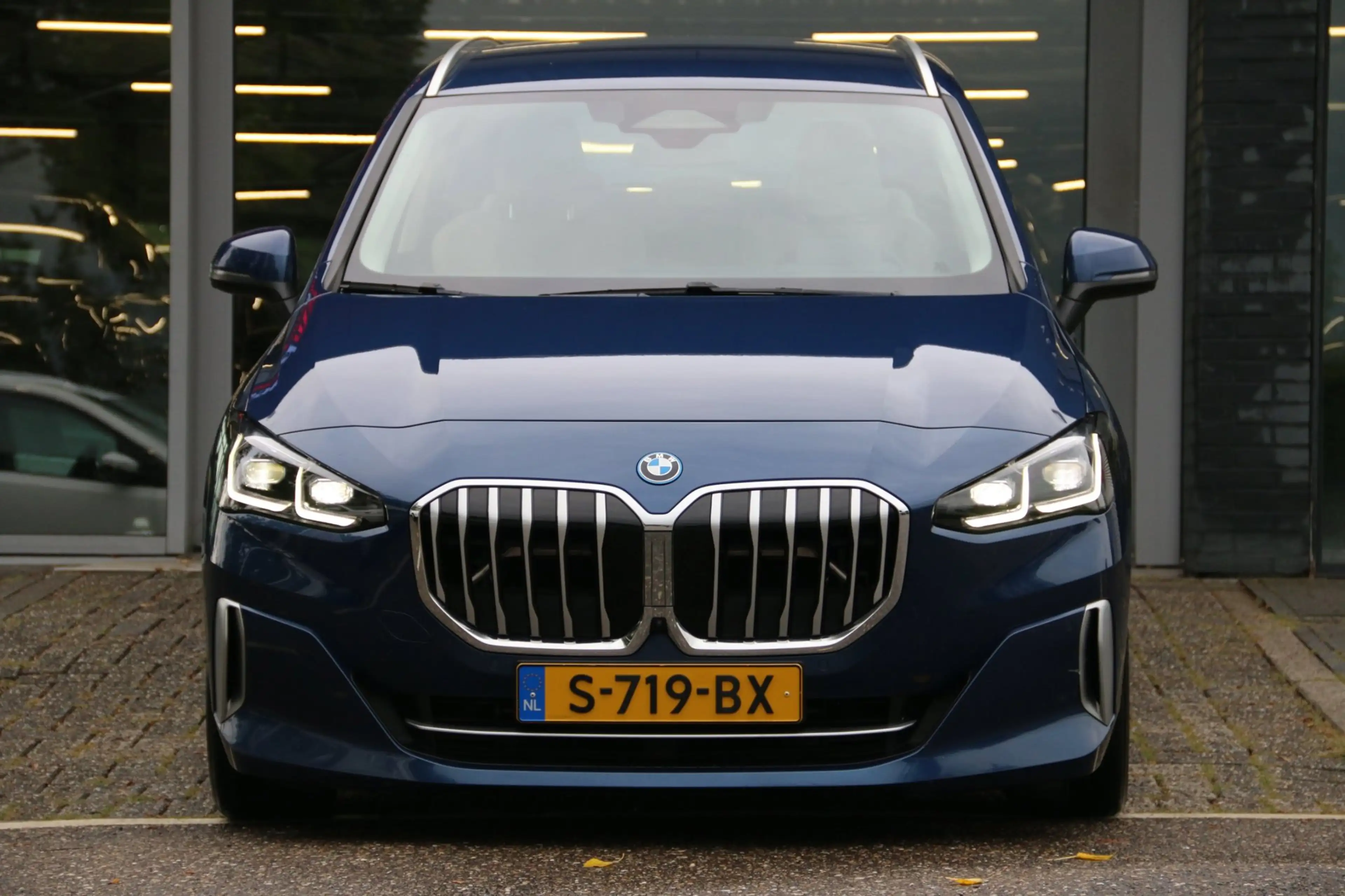 BMW 225 2-serie Active Tourer 225e xDrive SOH 93,9% DEALER — photo 2