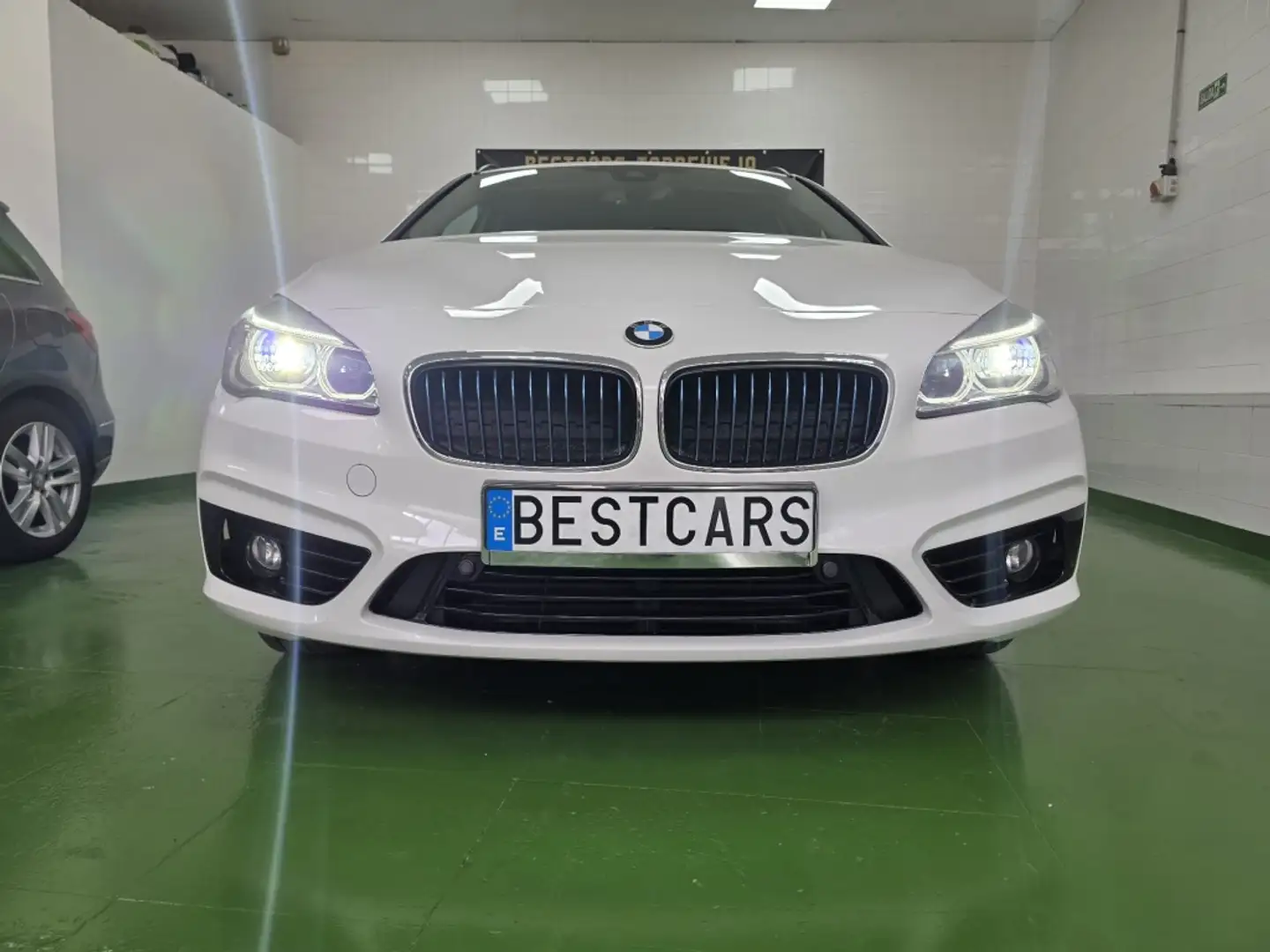 BMW 225 225xe iPerformance Active Tourer Alb - 2