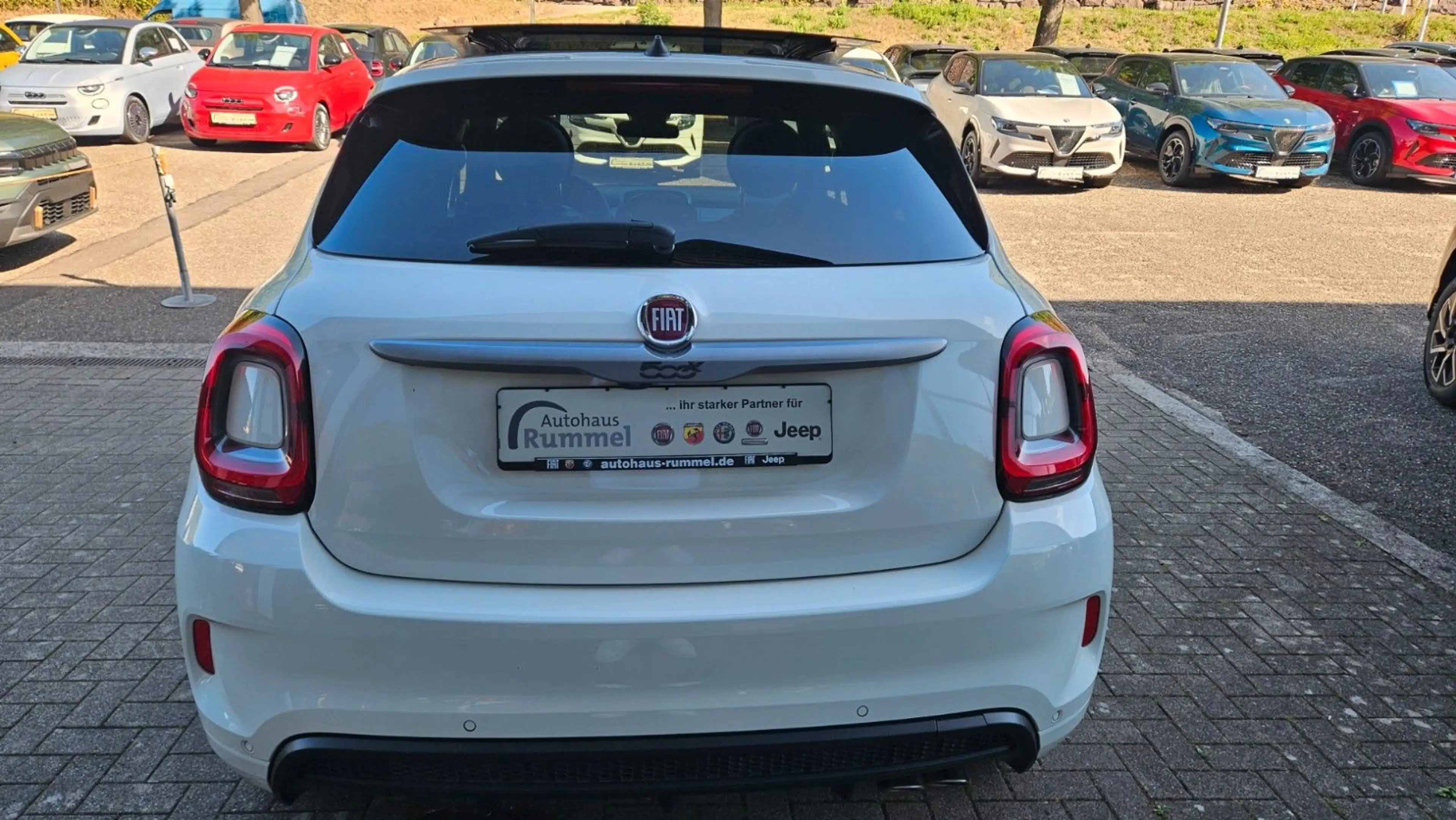 Fiat 500X Sport 150 PS*DCT*Pano*Kamera*PDC*Apple — photo 6