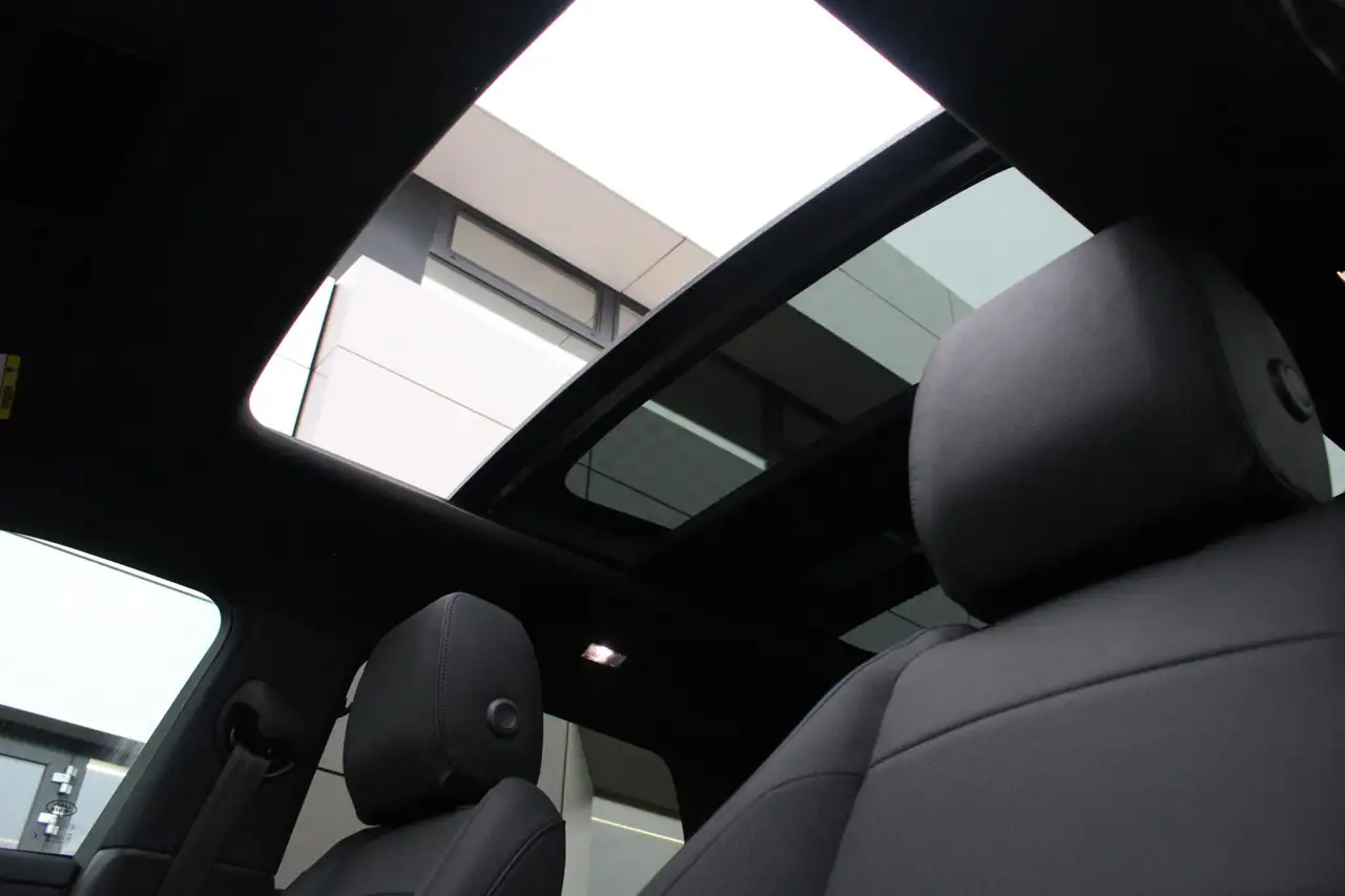 Land Rover Range Rover Evoque 2026 — фото 11