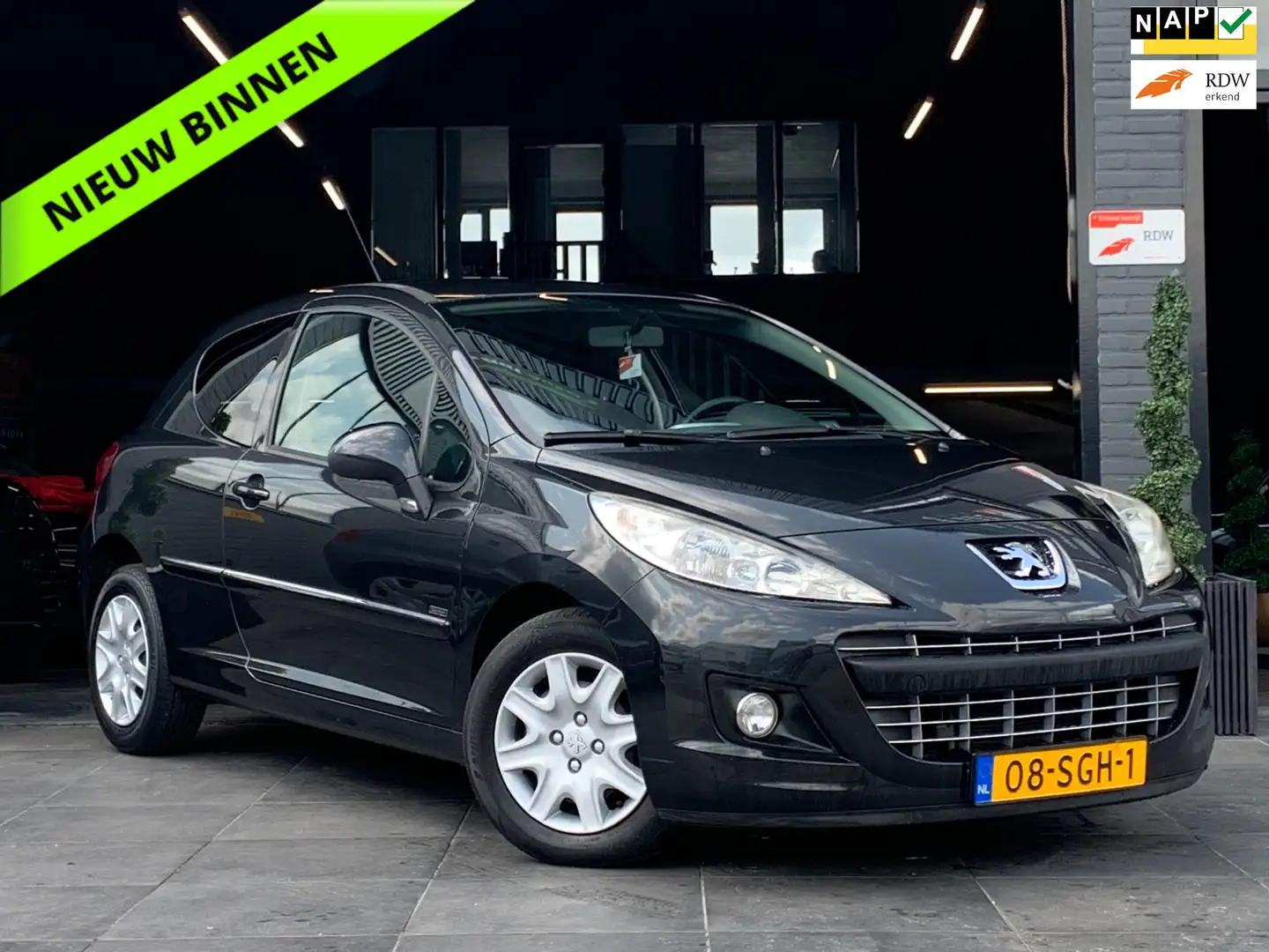 Peugeot 207 1.4 VTi Sportium|APK|NAP|Airco|Elek.Ramen Zwart - 1