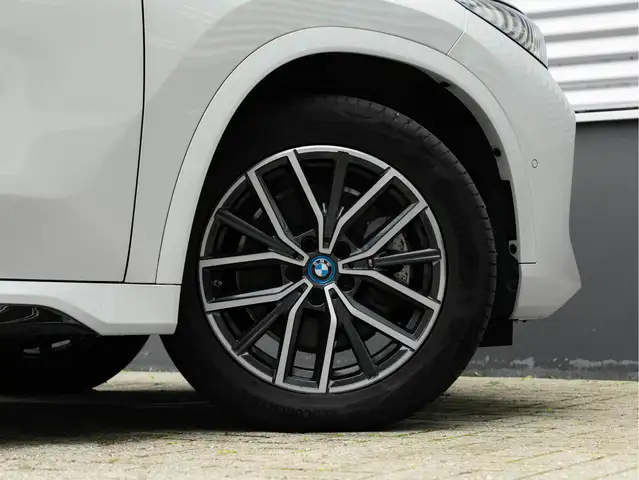 BMW X1 view 14