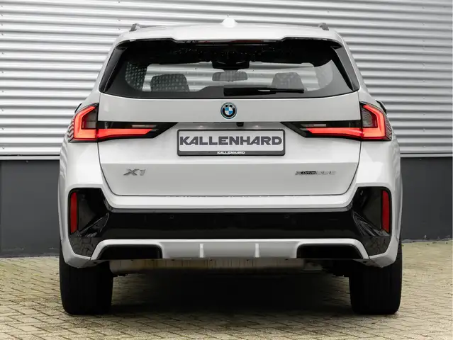 BMW X1 view 6